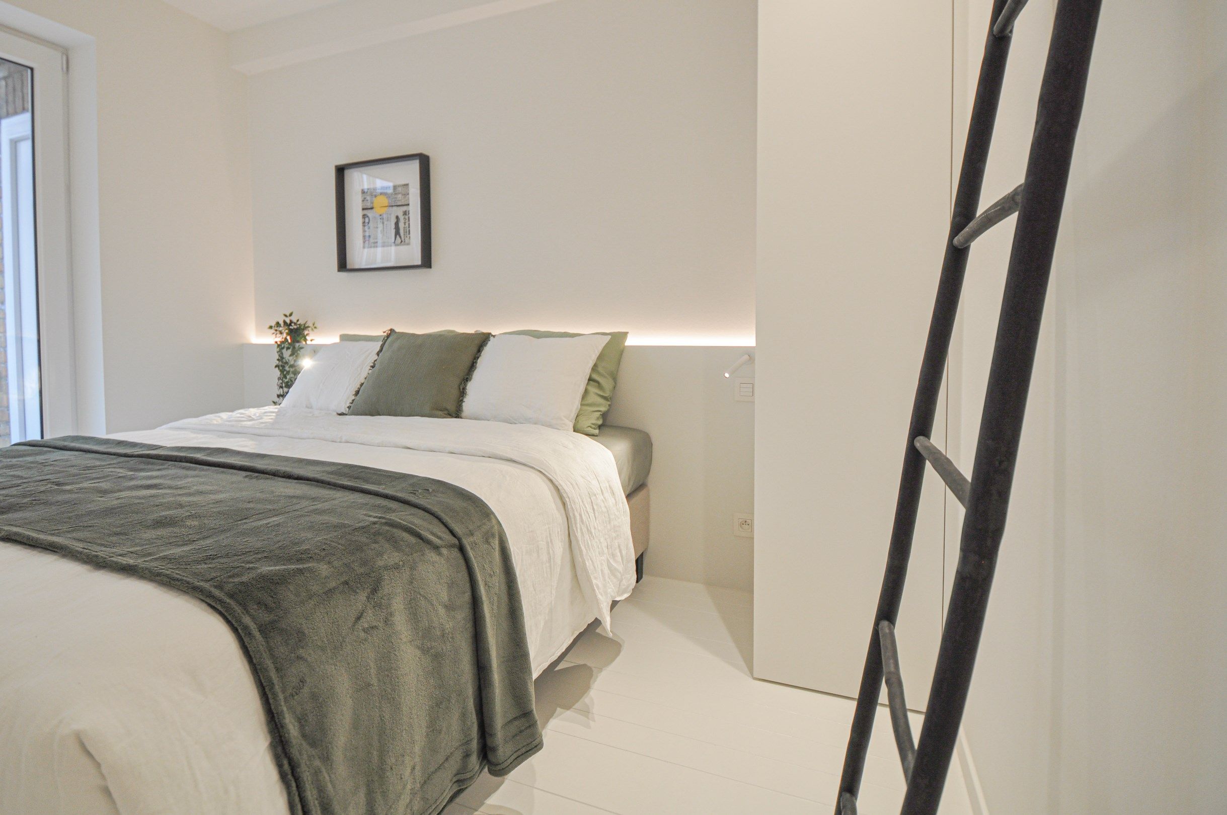 Volledig gerenoveerd appartement met een mooi zijdelings zeezicht gelegen in het Zoute. foto 19