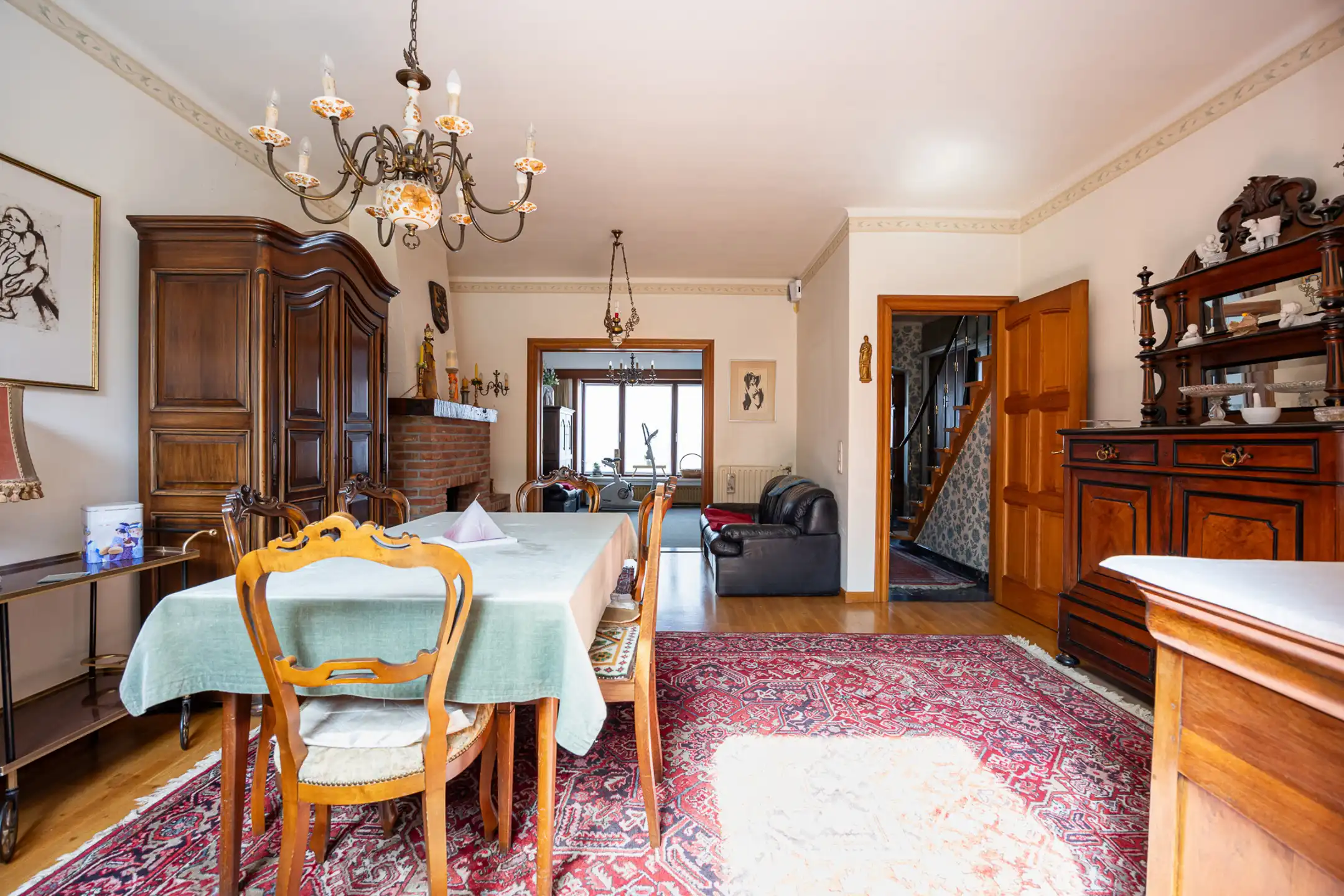 Te renoveren 6slpk-woning met tuin en garage te Turnhout. foto 7