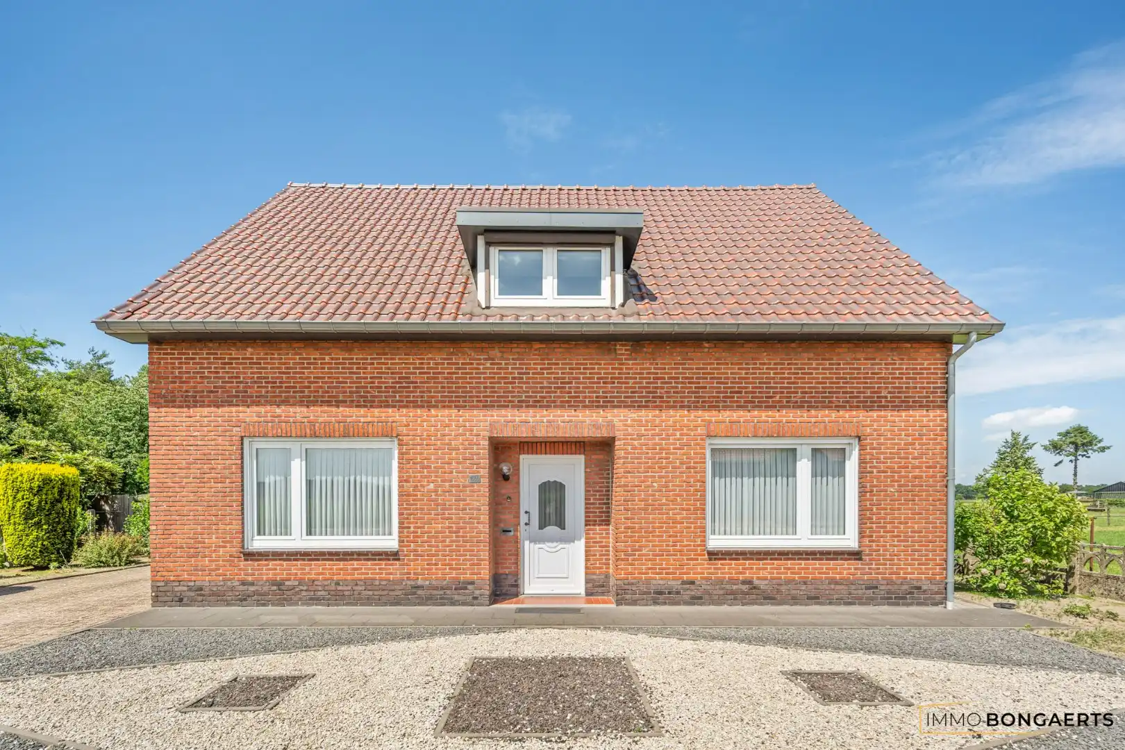 Woning met 4 slaapkamers foto 3
