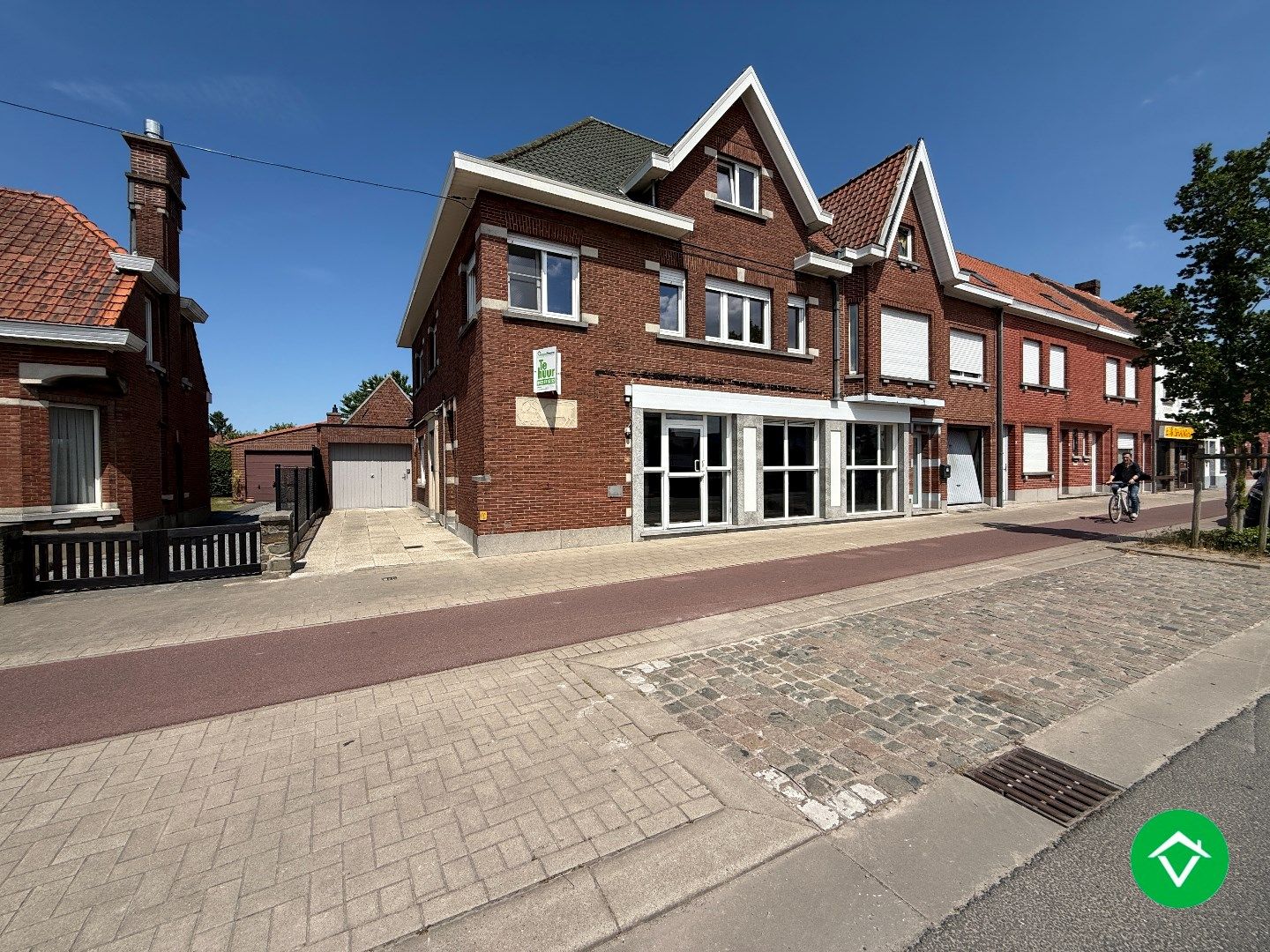 Woning met 4 slaapkamers, garage en tuin te Roeselare foto 23