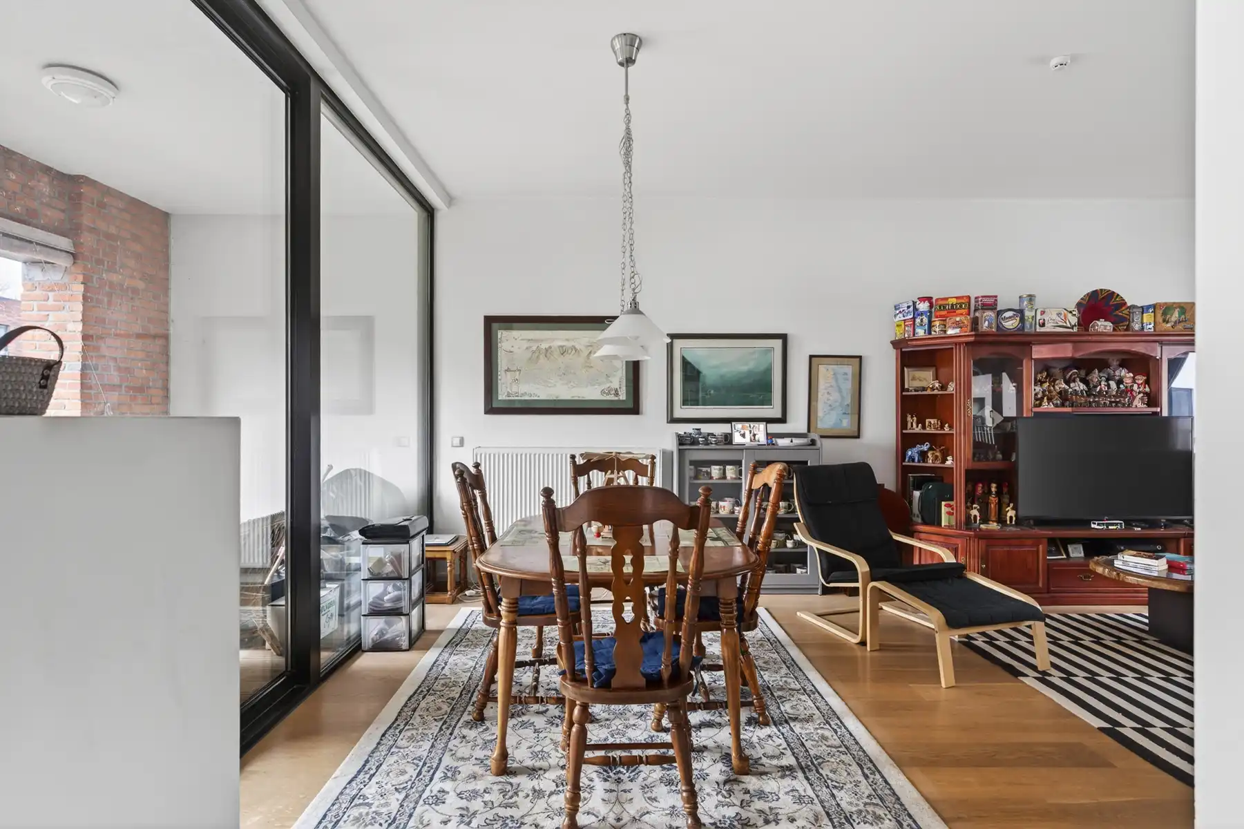 Ruim 3 slpk. appartement nabij centrum Gent foto 4