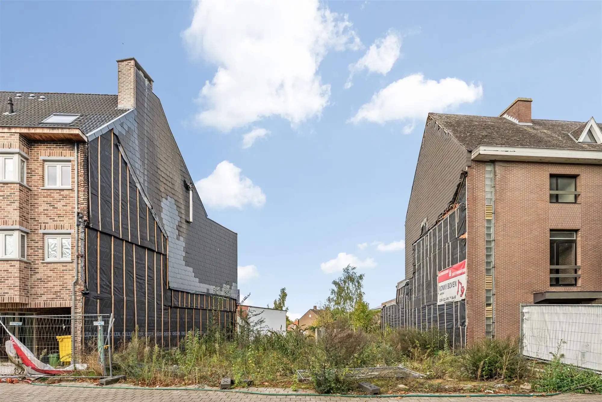 BOUWGROND GB PAL IN HET CENTRUM!  foto {{pictureIndex}}