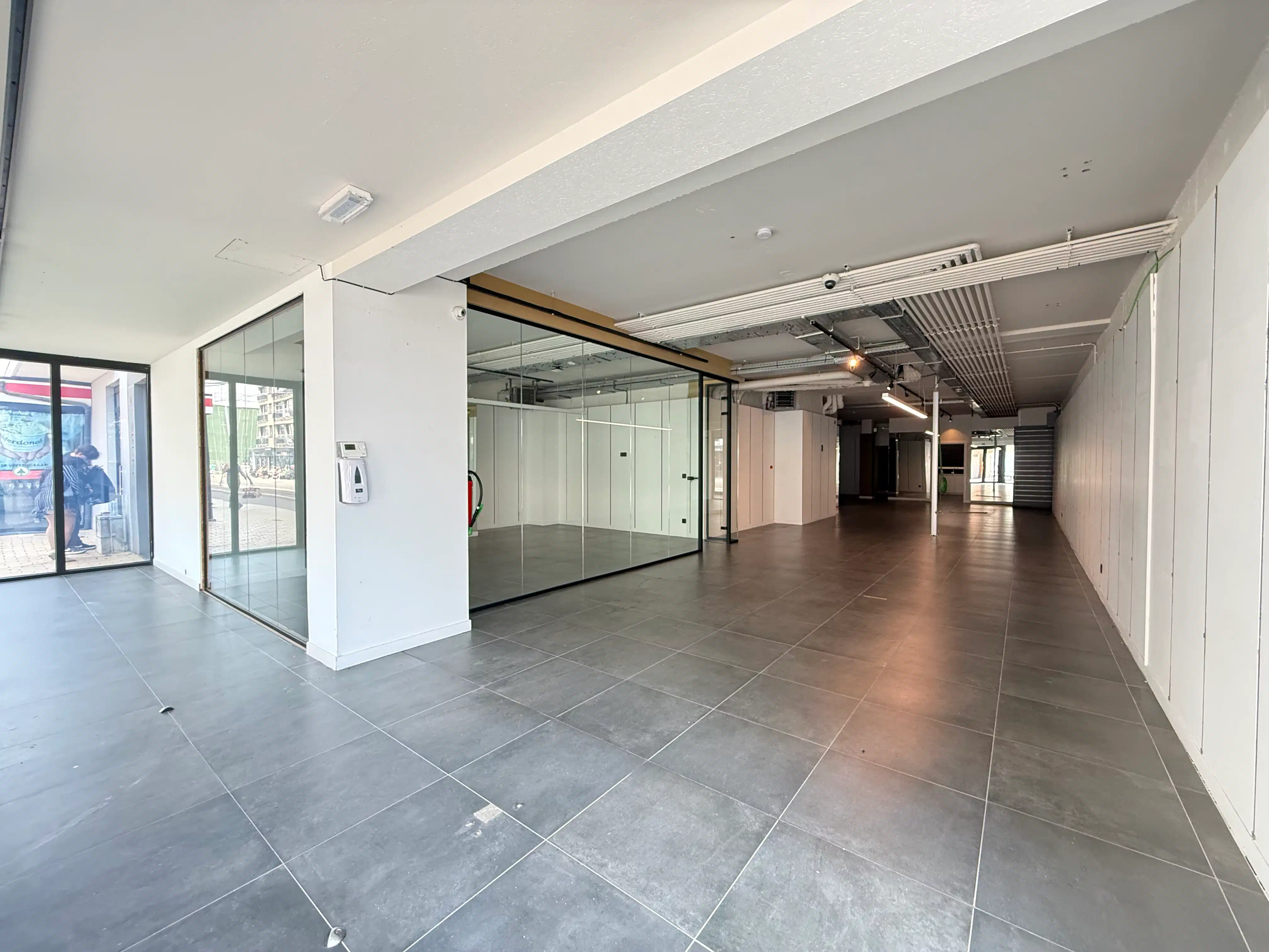 Handelsgelijkvloers 250 m² foto 4