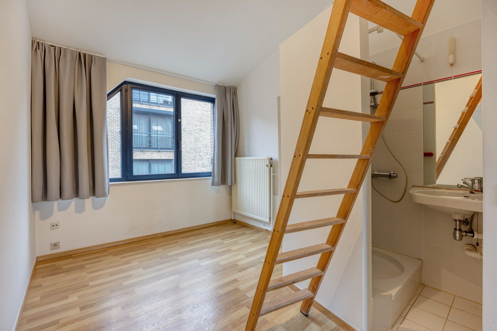 Instapklare woning met 5 slaapkamers, tuin, terras en garage in Kessel-Lo – EPC 329 kWh/m² - bewoonbare opp. 186 m² foto 23