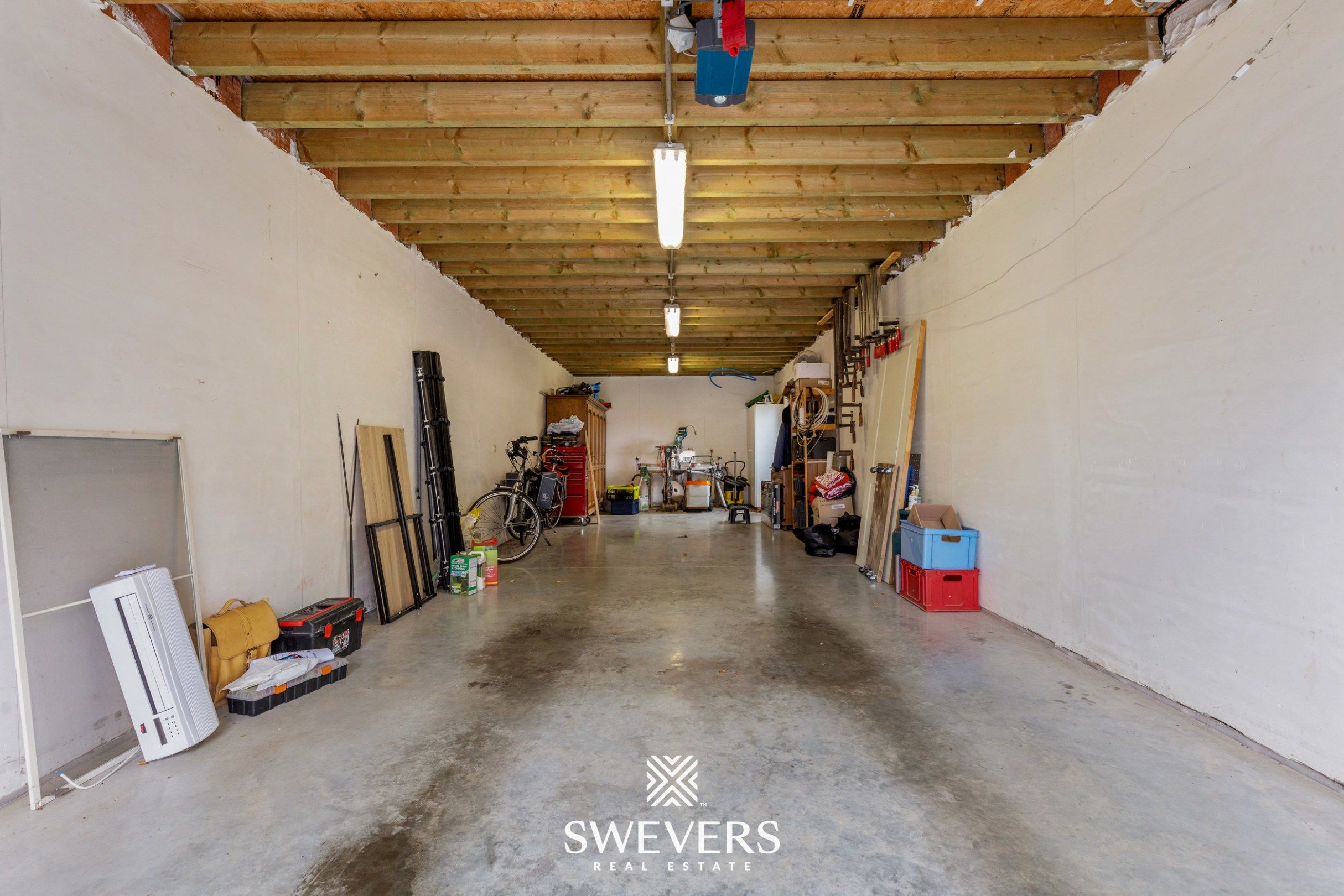 Ruime landelijke woning op 13 are 36 ca in Koersel.  foto 23