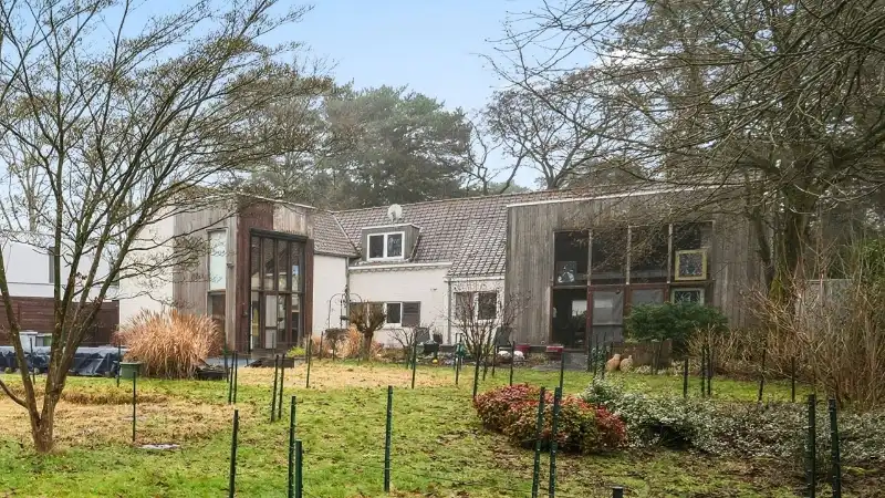 Landhuis van 269m² op 15 are met praktijkruimte/kantoor of kangoeroewoning foto 30