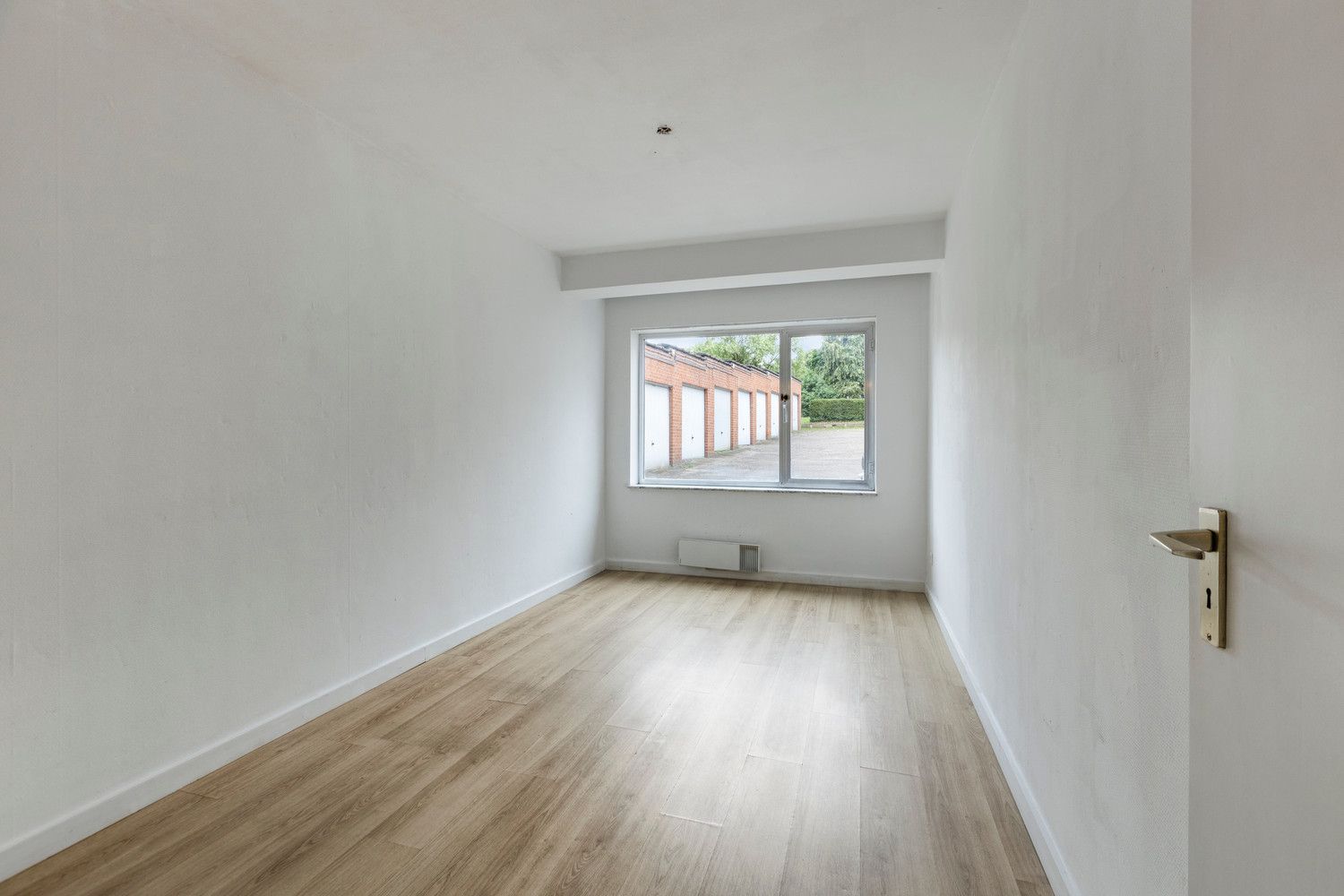 APPARTEMENT MET 3 SLAAPKAMERS, GARAGE EN GROENE RUST NABIJ HET CENTRUM VAN DIEST! foto 11