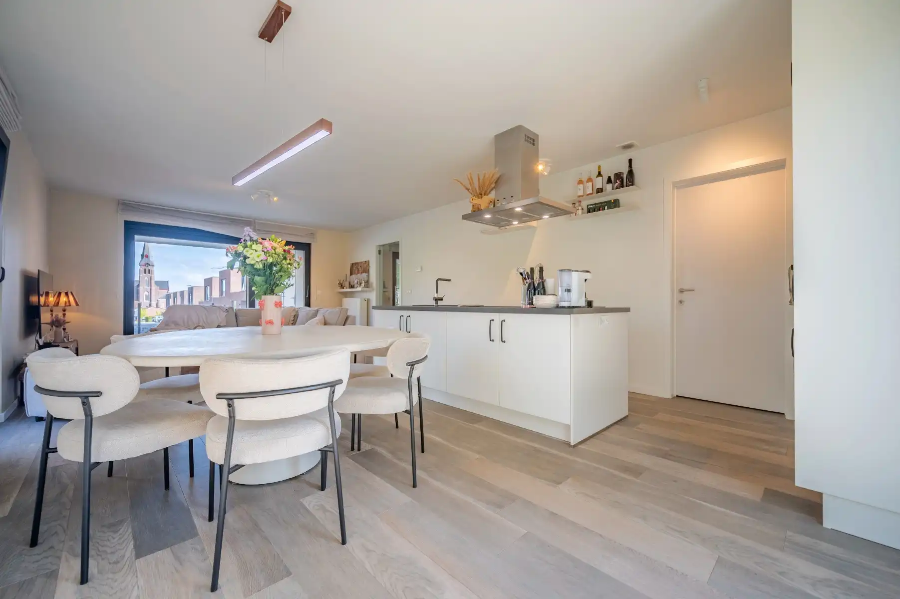 KRUISHOUTEM - Knap gelijkvloers APP. met 2 terrassen en privé tuintje foto 4