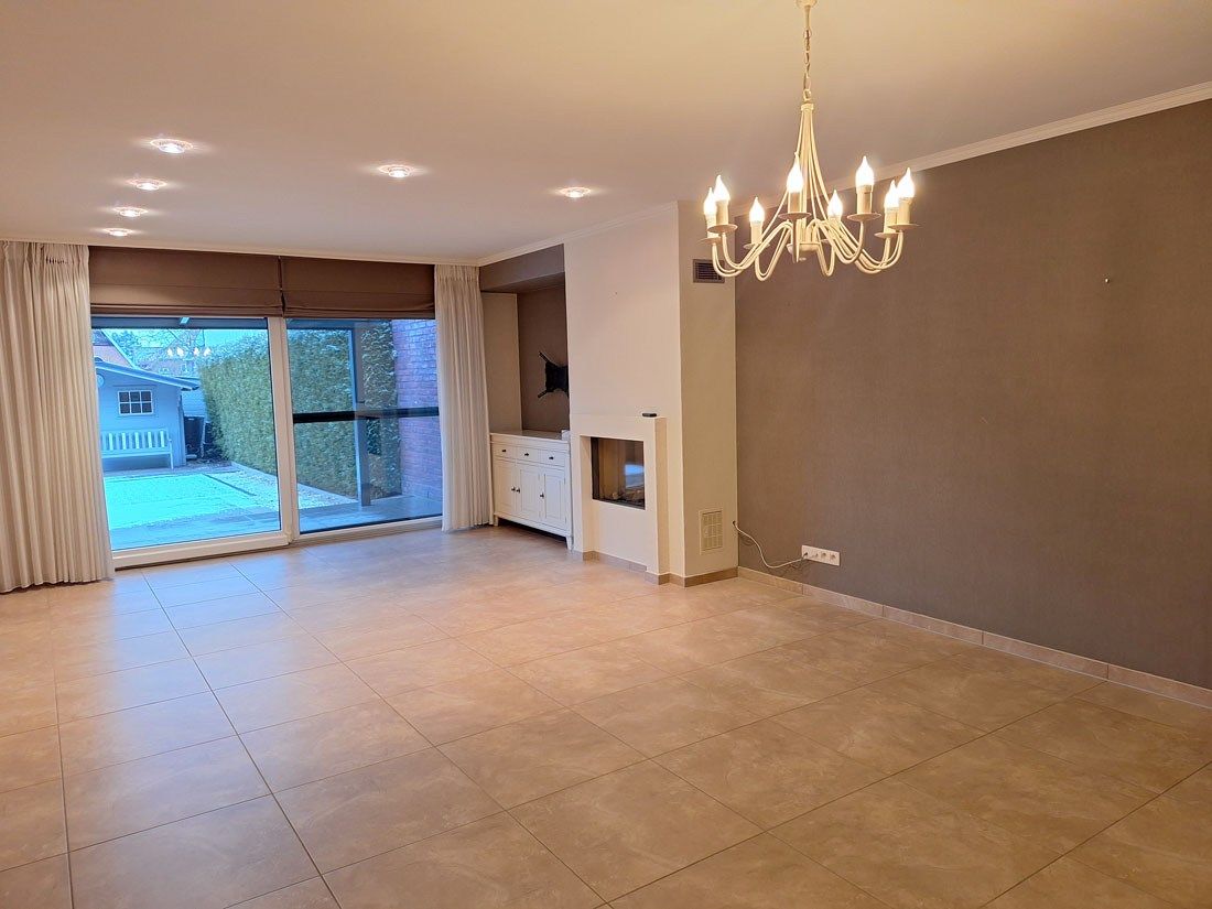 Modern gelijkvloers appartement te Beringen centrum foto 6