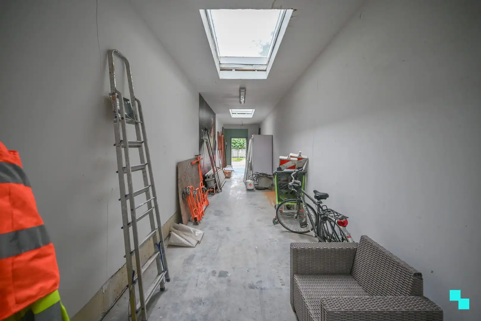 Loods van ca. 125 m² te Izegem foto 8