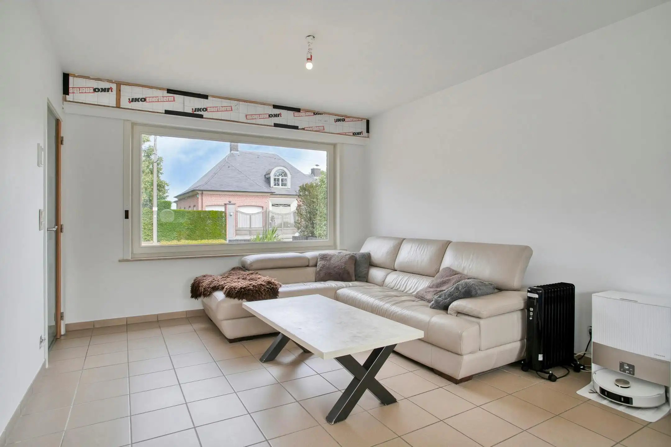 Charmante gezinswoning met 3 slaapkamers en garage in Heule! foto 4