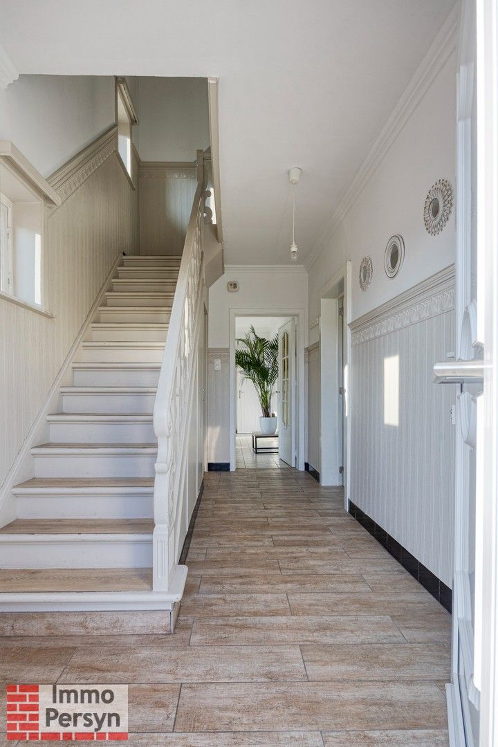 Gezinswoning met lichtrijke orangerie op gegeerde, groene locatie in Scherpenheuvel-Zichem foto 2