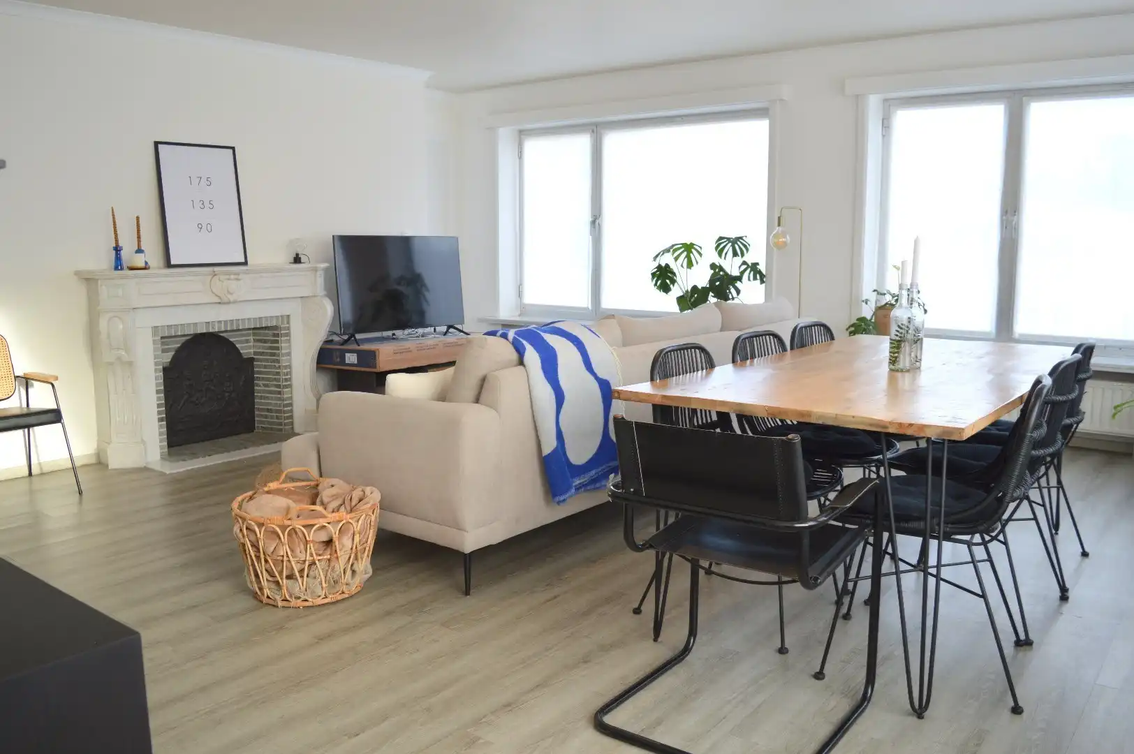 Vernieuwd 2 slaapkamer appartement in het centrum van Gullegem foto {{pictureIndex}}