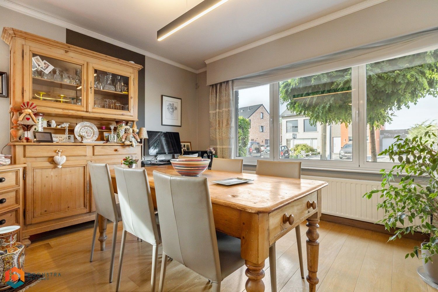 Gelijkvloers appartement met 2 slpkrs, terras en garage in Mijlstraat foto 2