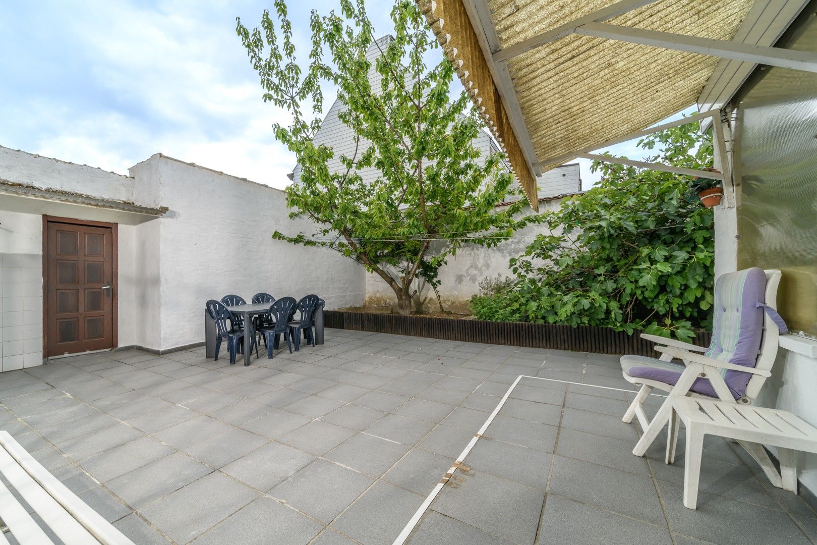 Ruime en zeer goed onderhouden gezinswoning met garage foto 8