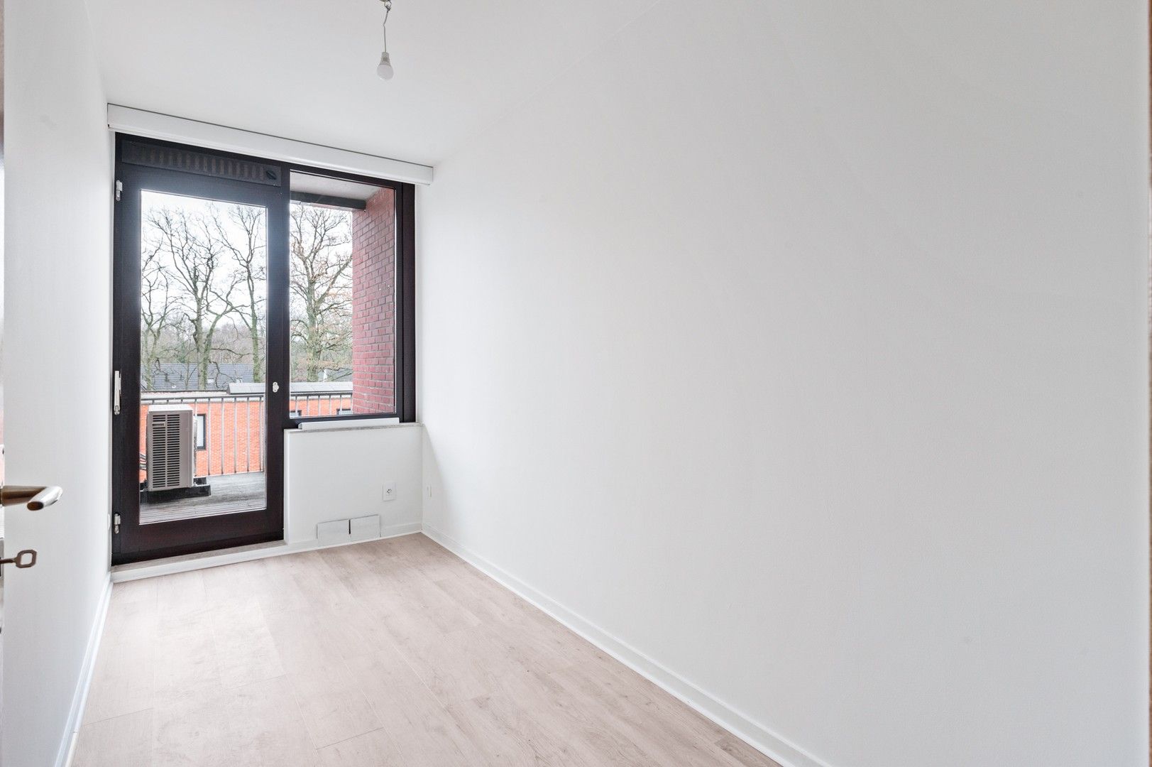 Ruim 3-slaapkamerappartement met terras nabij centrum Brasschaat foto 9
