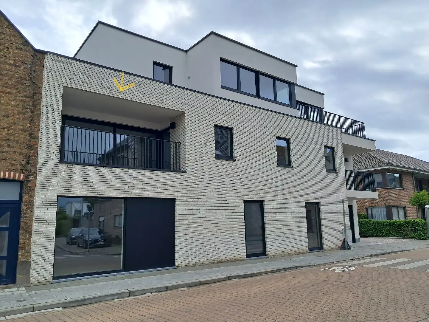 Ruim appartement met 2 terrassen! foto 14