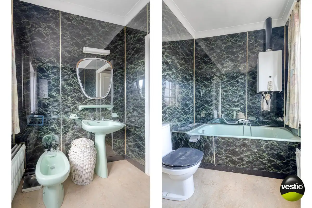 TE RENOVEREN WONING MET 3 SLAAPKAMERS EN GARAGE OP EEN RUIM PERCEEL VAN  8A 29CA IN HARTJE NIEUWERKERKEN foto 7