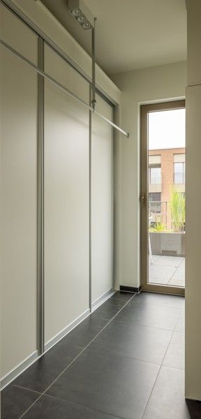 Opstapje naar de hemel aan de blauwe Boulevard - mèt dubbele garage! foto 5