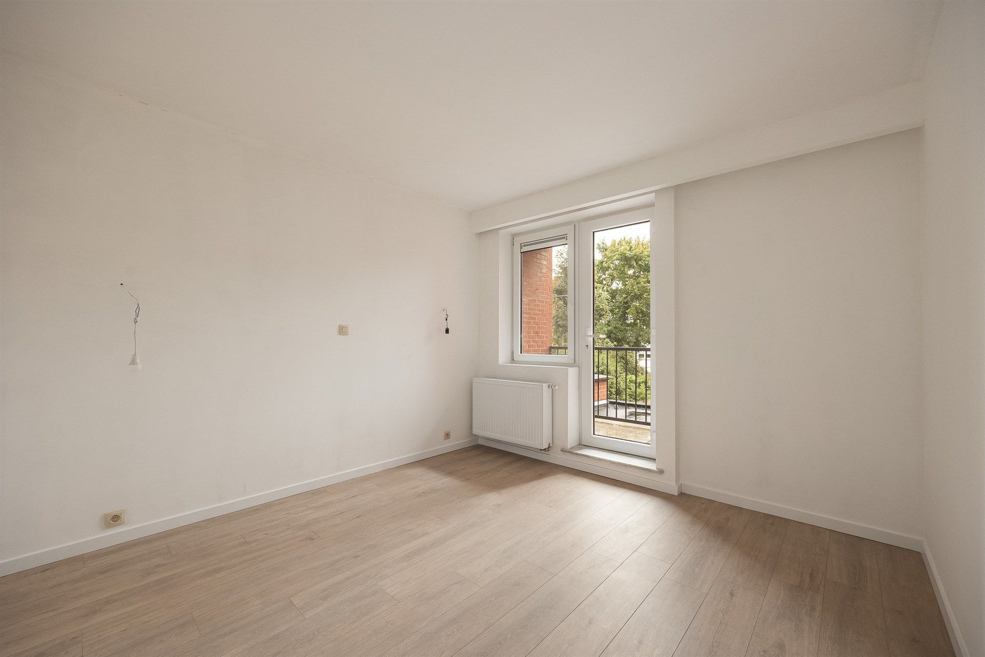 Gelijkvloerse instapklare duplex met tuin en mogelijkheid tot Praktijkruimte in Borgerhout Extra Muros foto 10