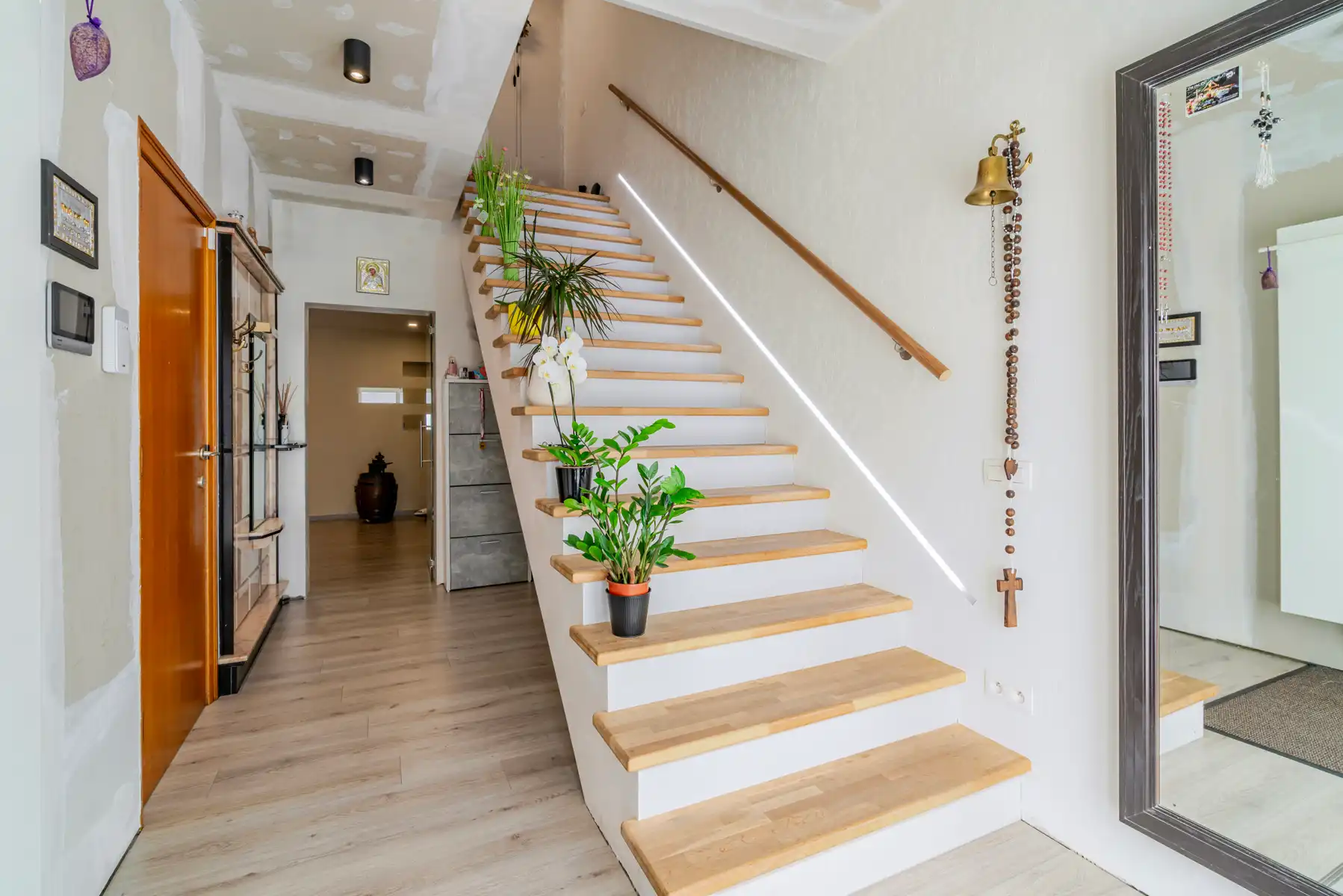 Instapklare woning met 6 slaapkamers en 2 badkamers  foto 8