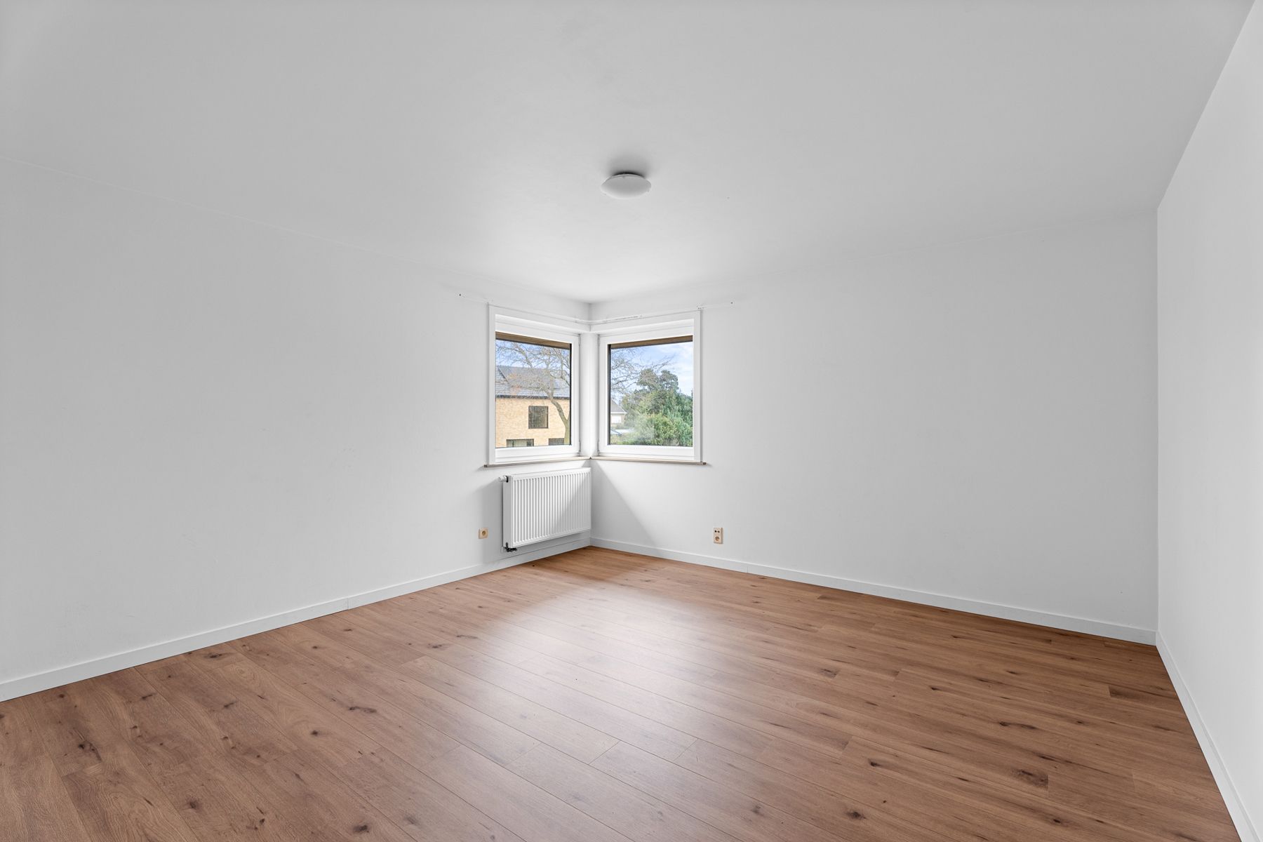 De ideale gezinswoning in Sint-Michiels! foto 11