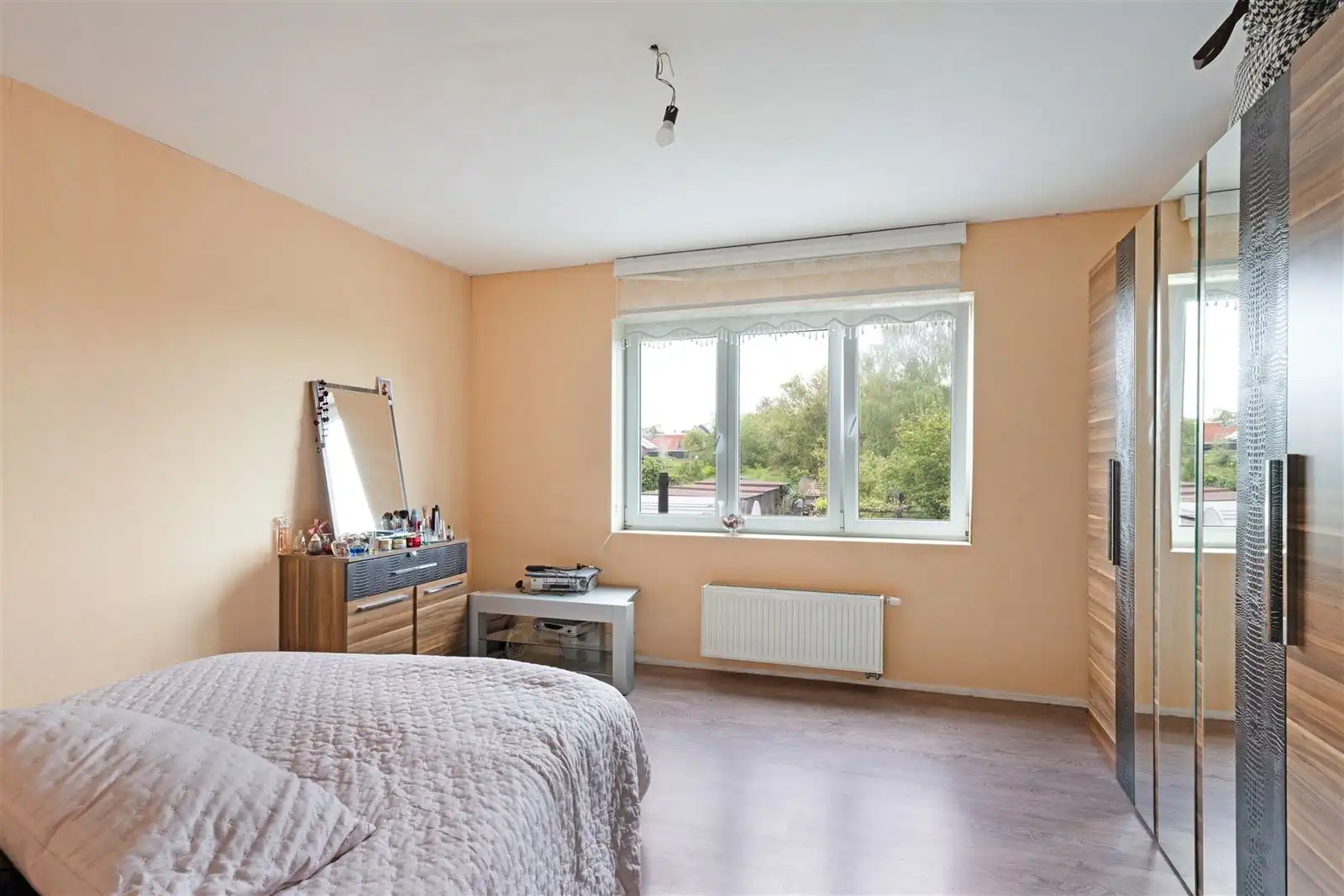 Instapklare woning met ruime tuin op topligging in Aalst foto 15