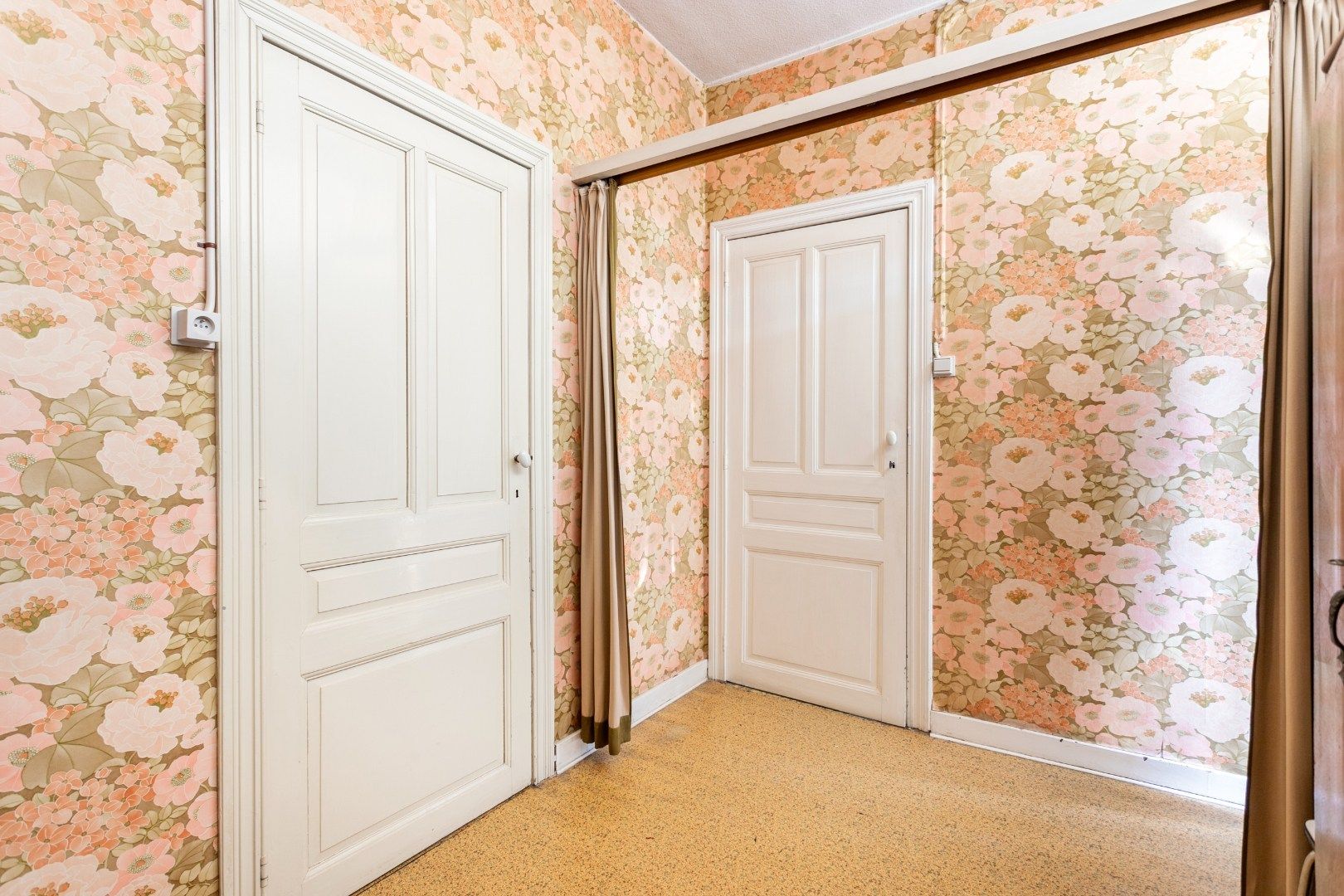 Karaktervolle, te renoveren herenhuis met enorm potentieel te Gooik foto 22
