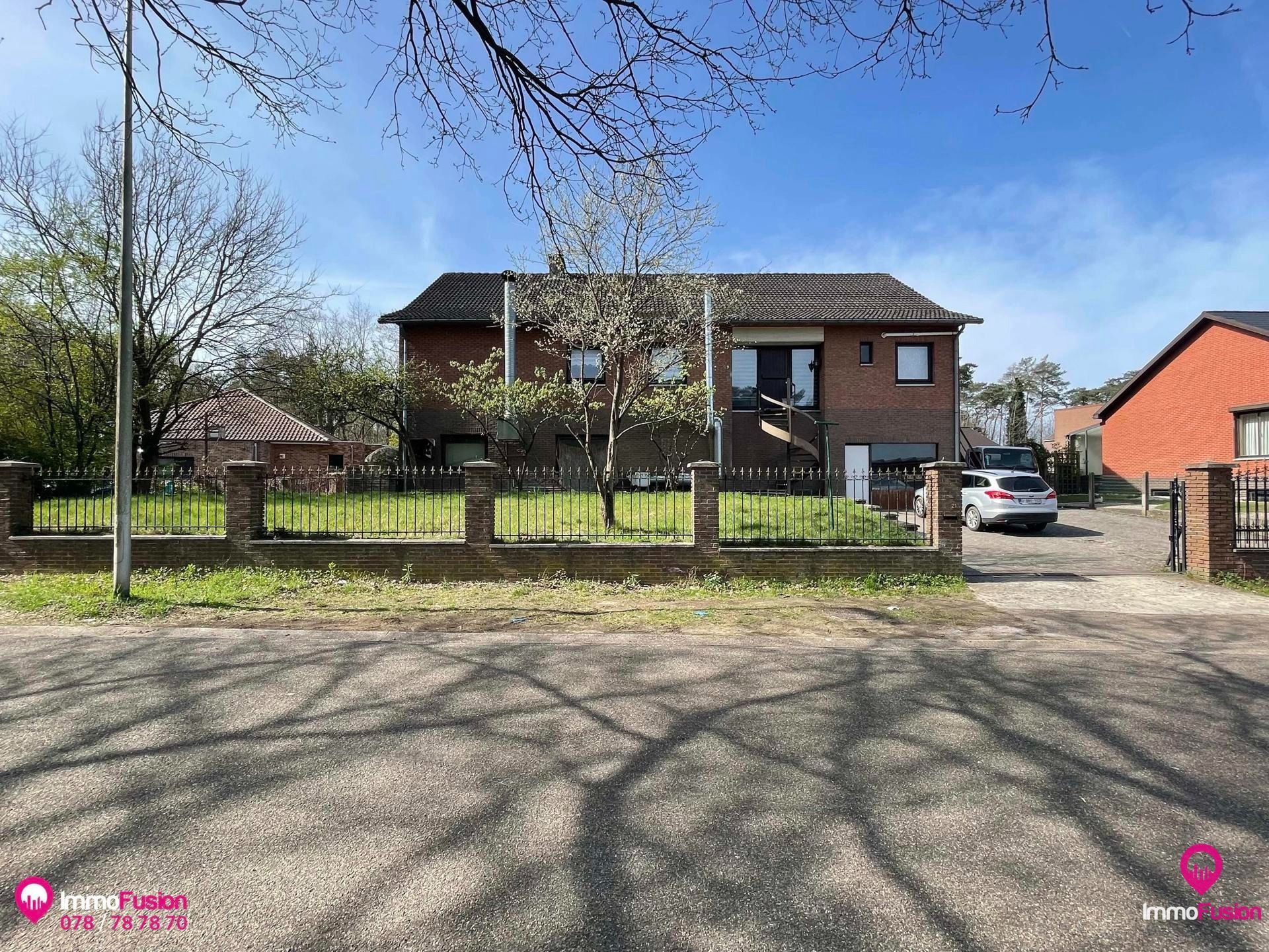 Riant handelspand met apart appartement + parking op toplocatie! foto 34