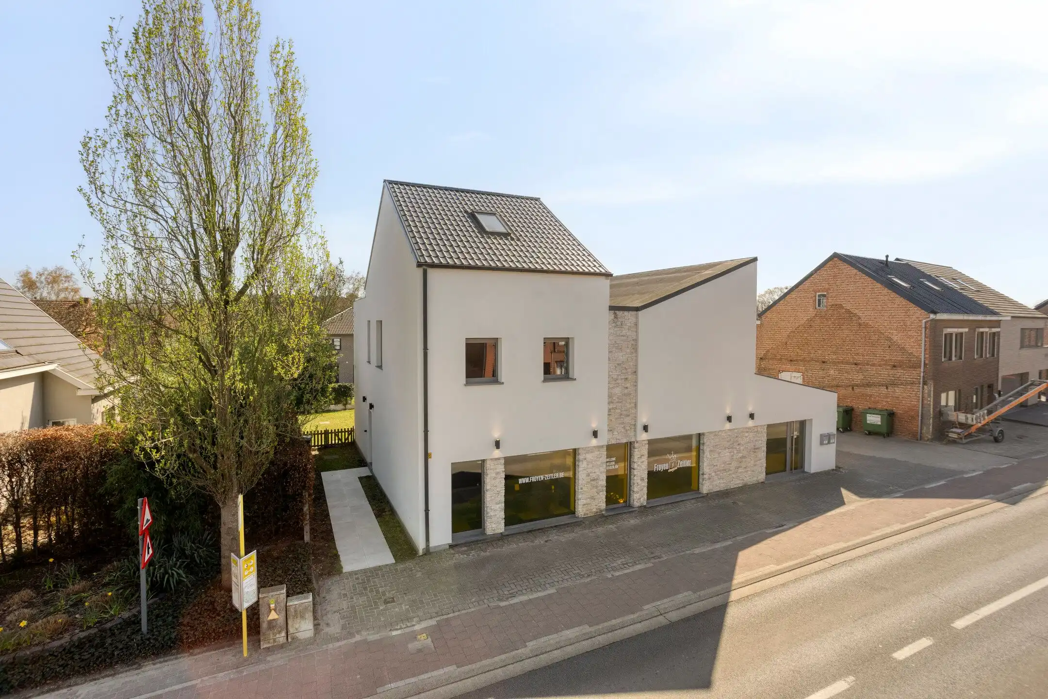 Moderne,lichtovergoten woon-werk opportuniteit te Betekom foto 2