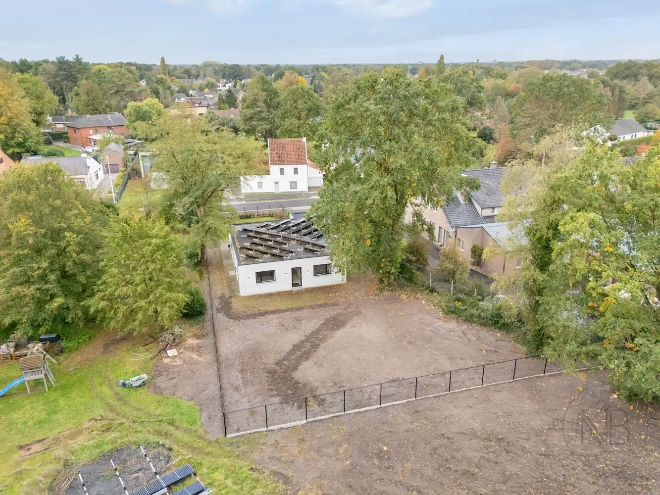 Moderne gelijkvloerse woning in Zonhoven op een perceel van 10a 91ca foto 33