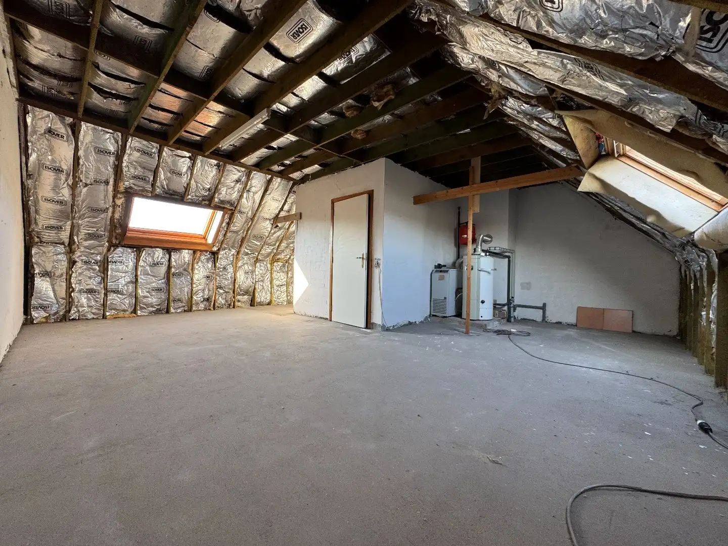 Een ruime 3-gevelwoning met tuin en garage foto 17