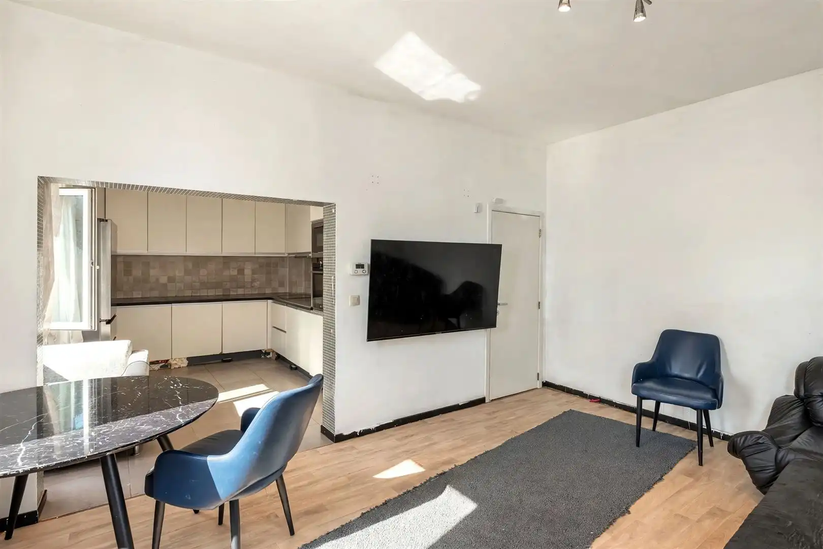 Stadswoning met 4 slaapkamers en garage foto 4