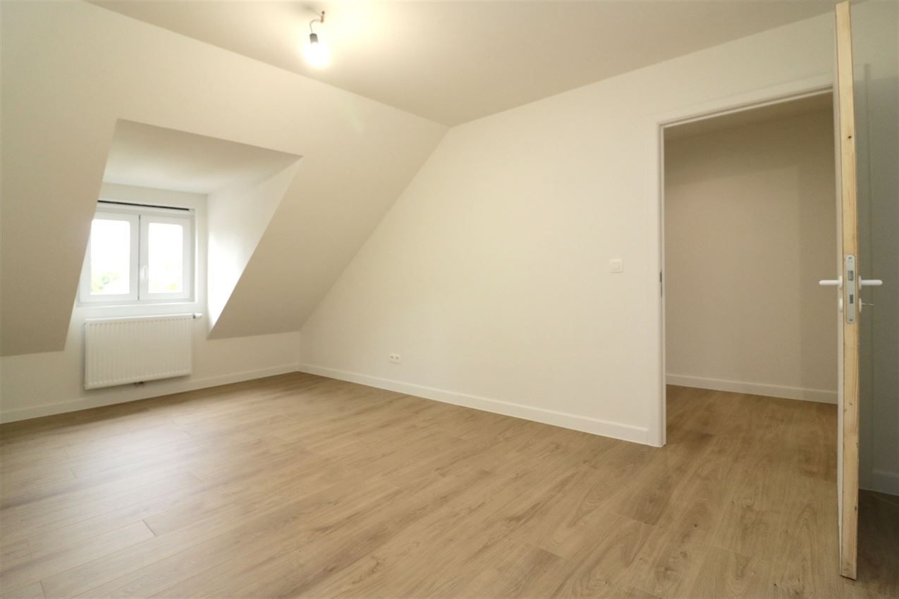 Hoogwaardig gerenoveerde stadswoning met 3slk en tuintje foto 28