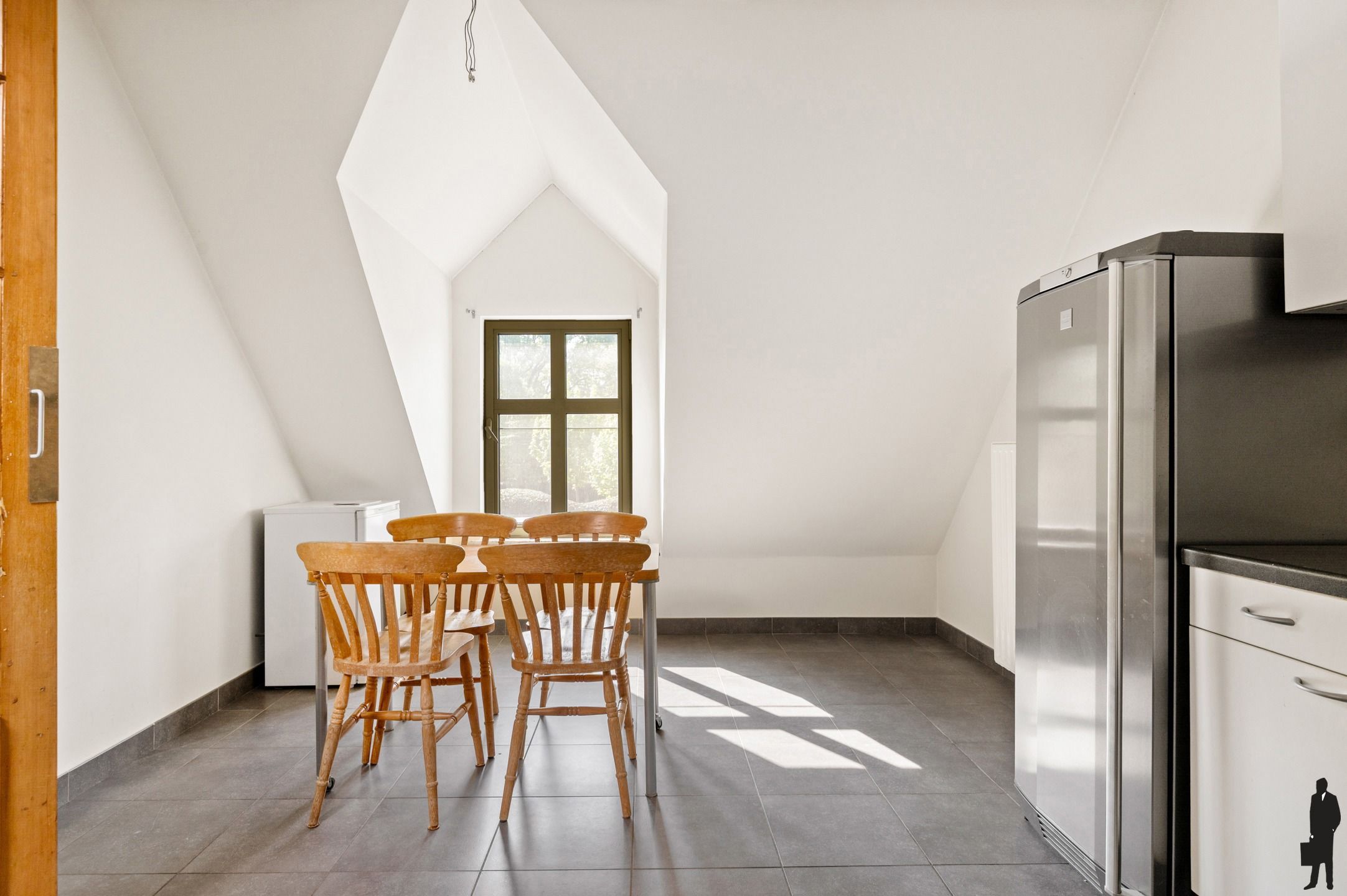 Exclusieve villa met conciërgewoning op 4.102m² foto 30