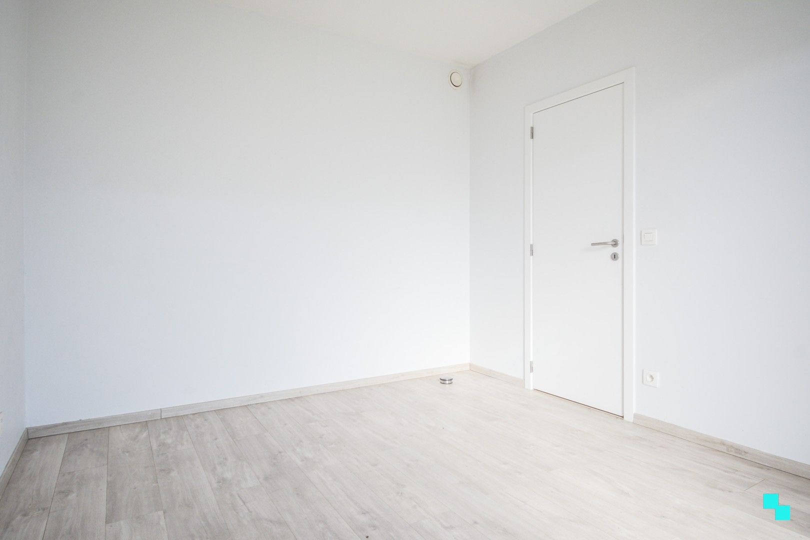 Gelijkvloerse, energiezuinige woning te Westrozebeke foto 15