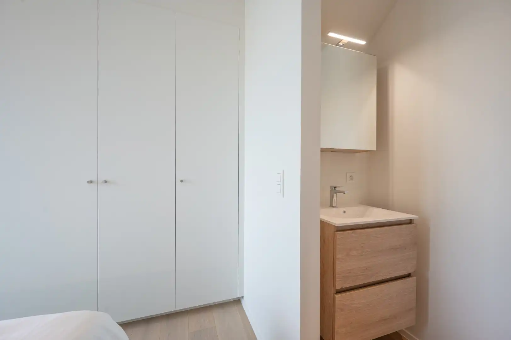 Heldentoren - Duplex genietend van een panoramisch zicht op de kust foto 13