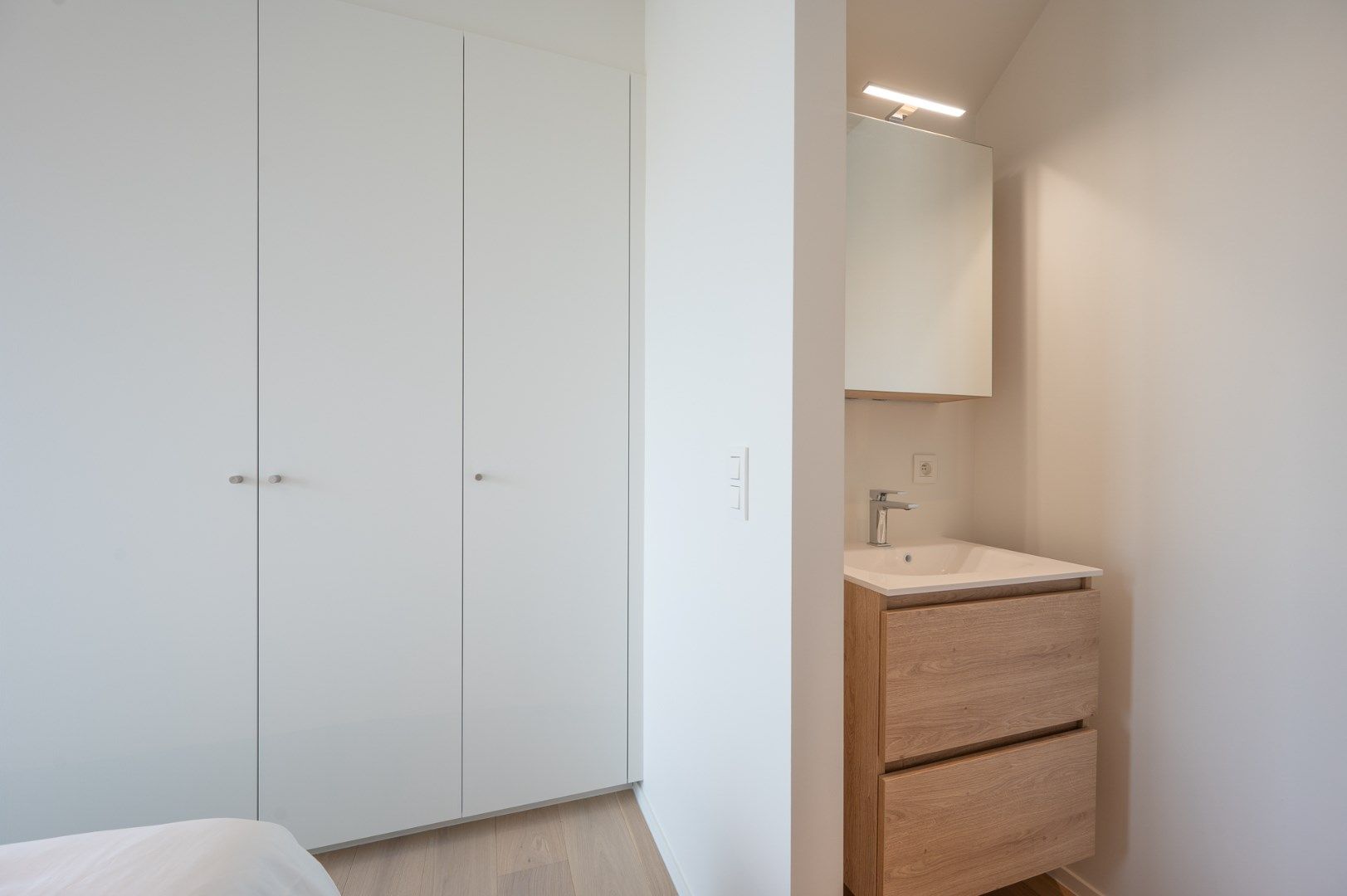 Heldentoren - Duplex genietend van een panoramisch zicht op de kust foto 13