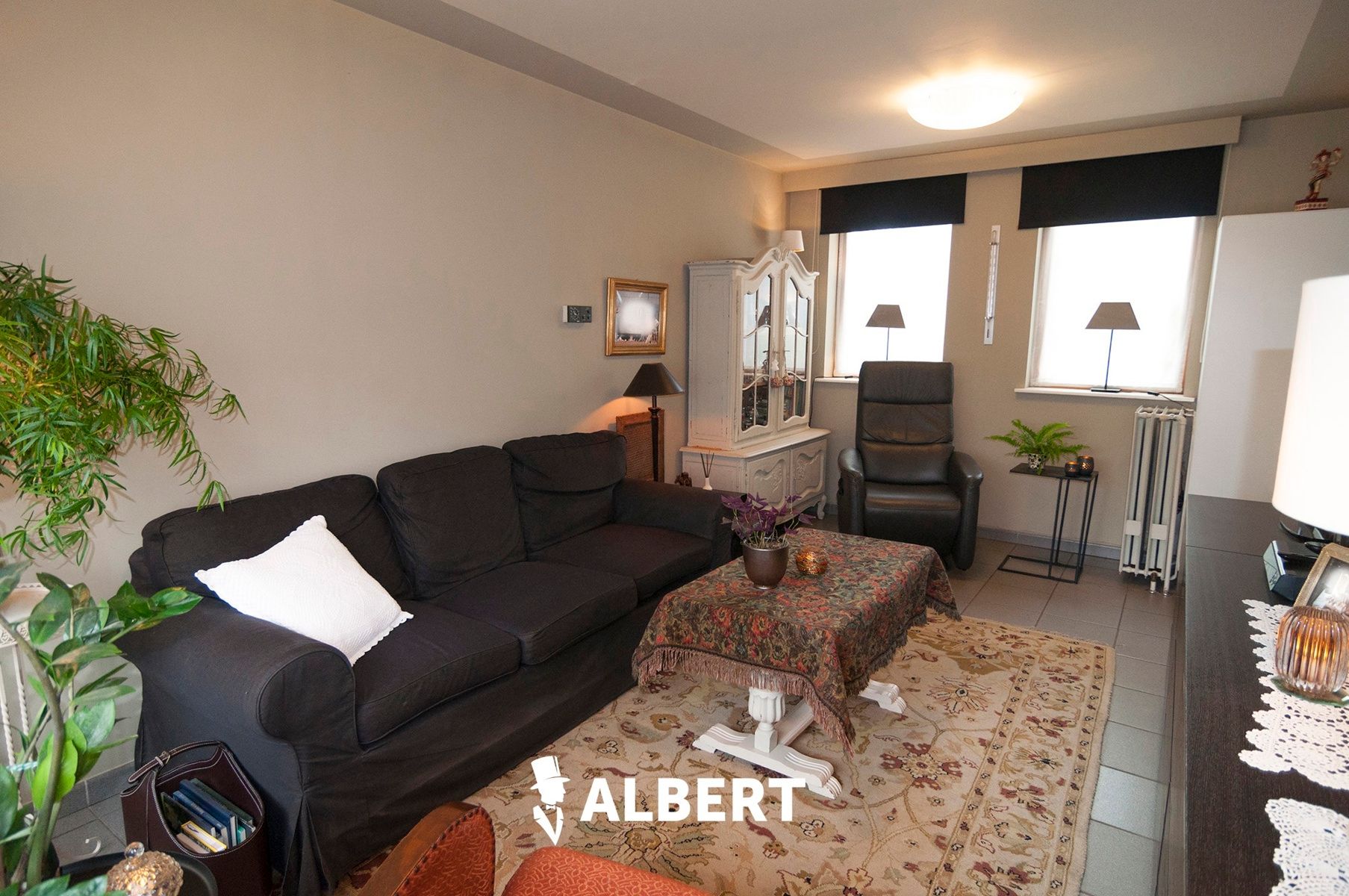 Gunstig gelegen, ruime, tijdloze woning op prachtig perceel! foto 7