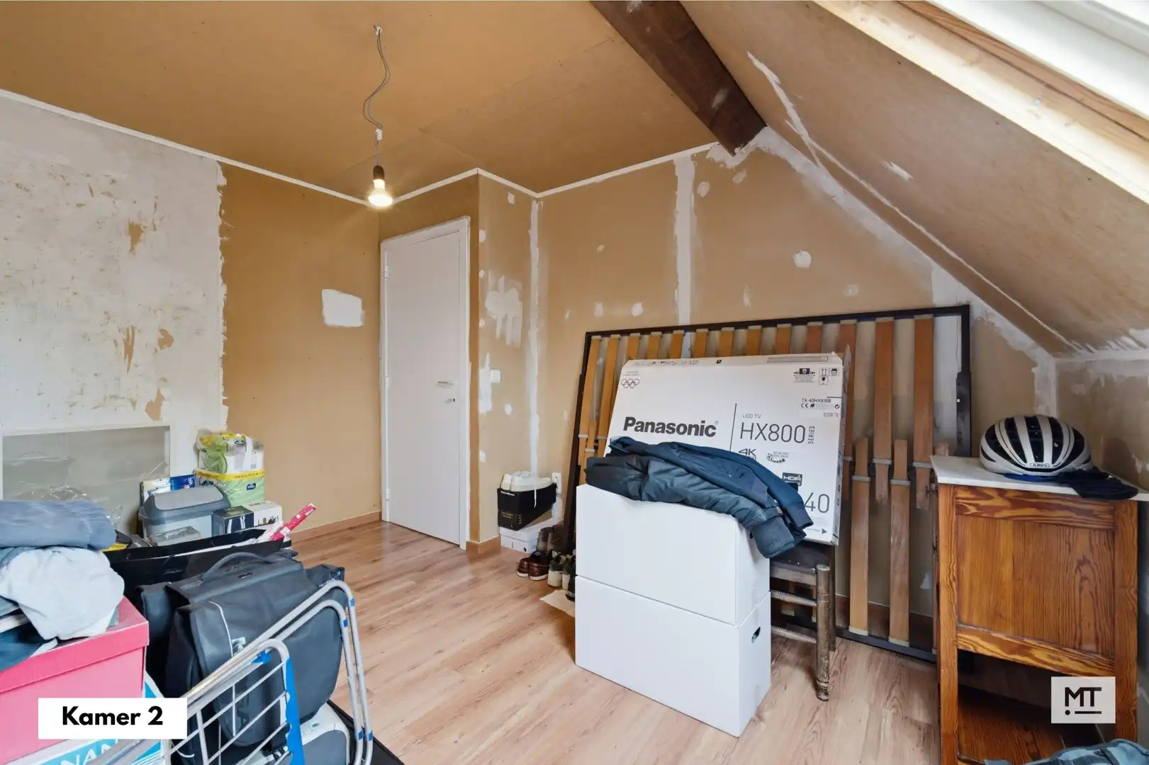 Verder af te werken woning met 3 slaapkamers, tuin, uitweg en dubbele garage in Oostnieuwkerke foto 14