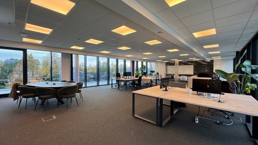 Trendy kantoorruimte te huur op zichtlocatie te Sint-Martens-Latem foto 9