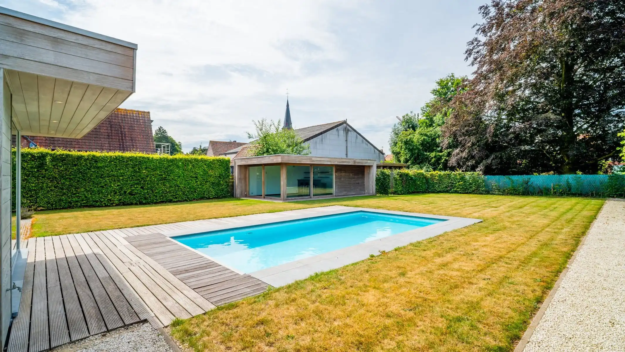 Knappe villa met zuidgerichte tuin, zwembad en poolhouse foto 33