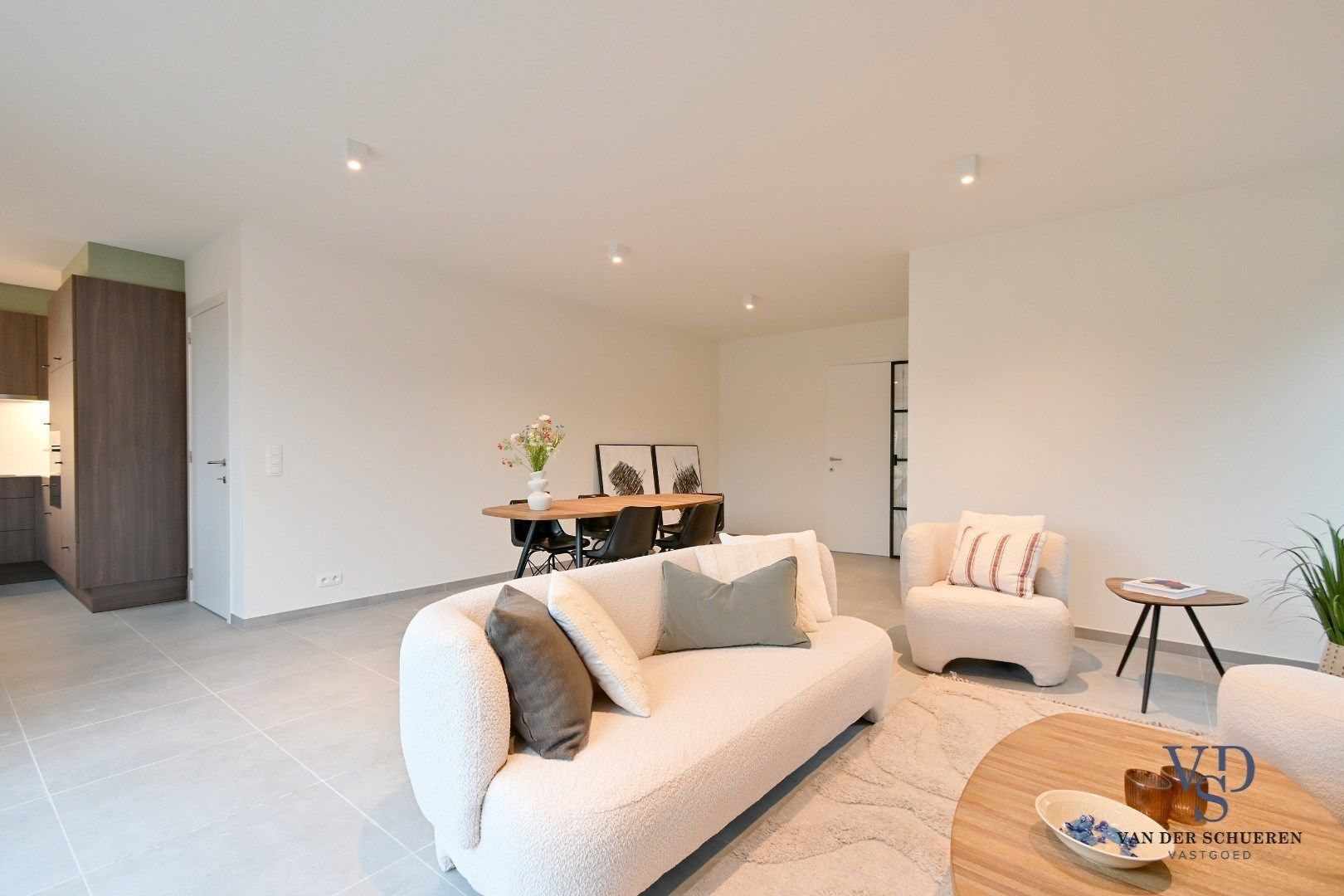 Uitzonderlijke BEN-woning nabij Tiegembos. foto 10