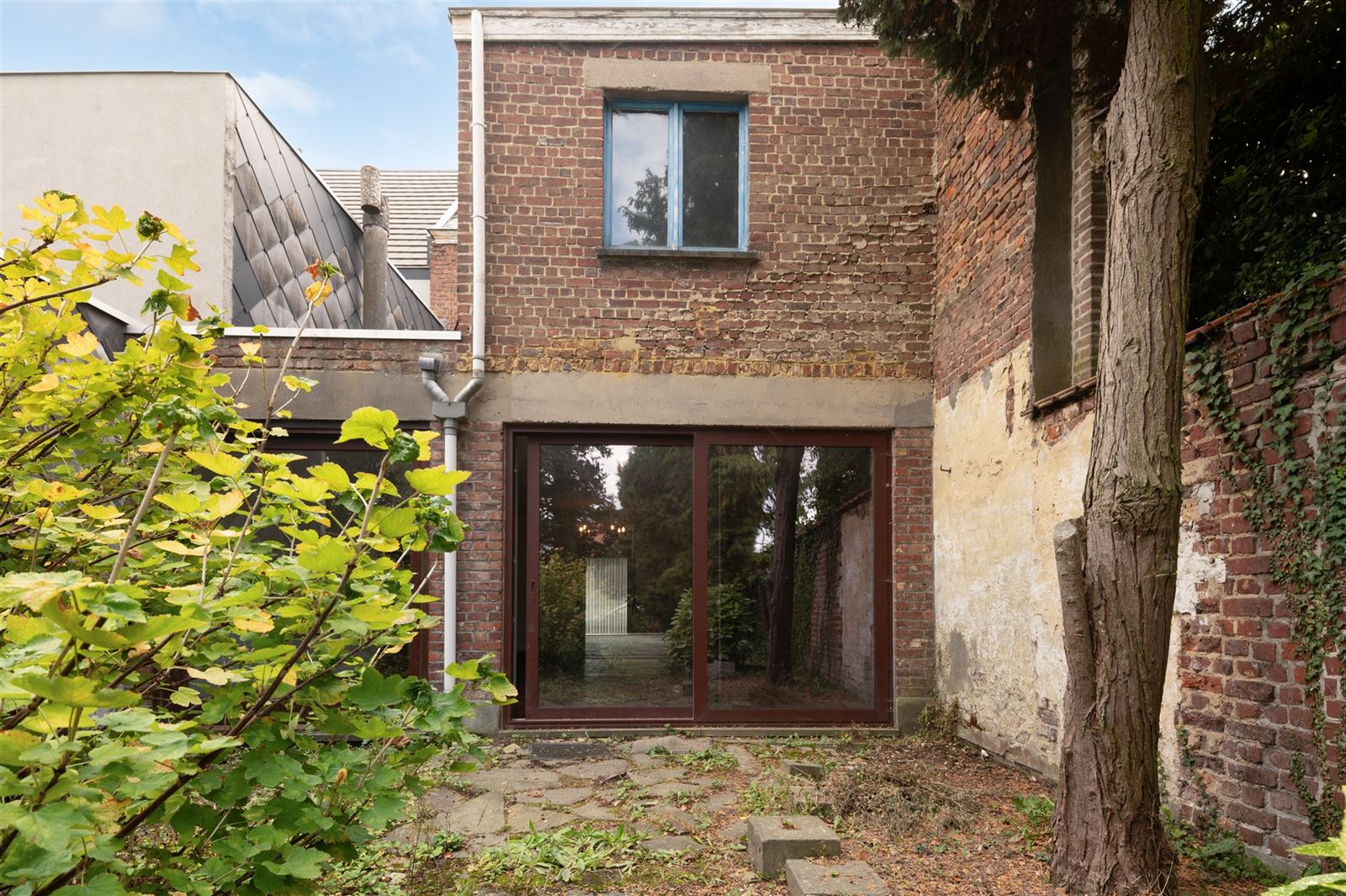 karaktervolle woning met handelsruimte in hartje Zottegem! foto 17