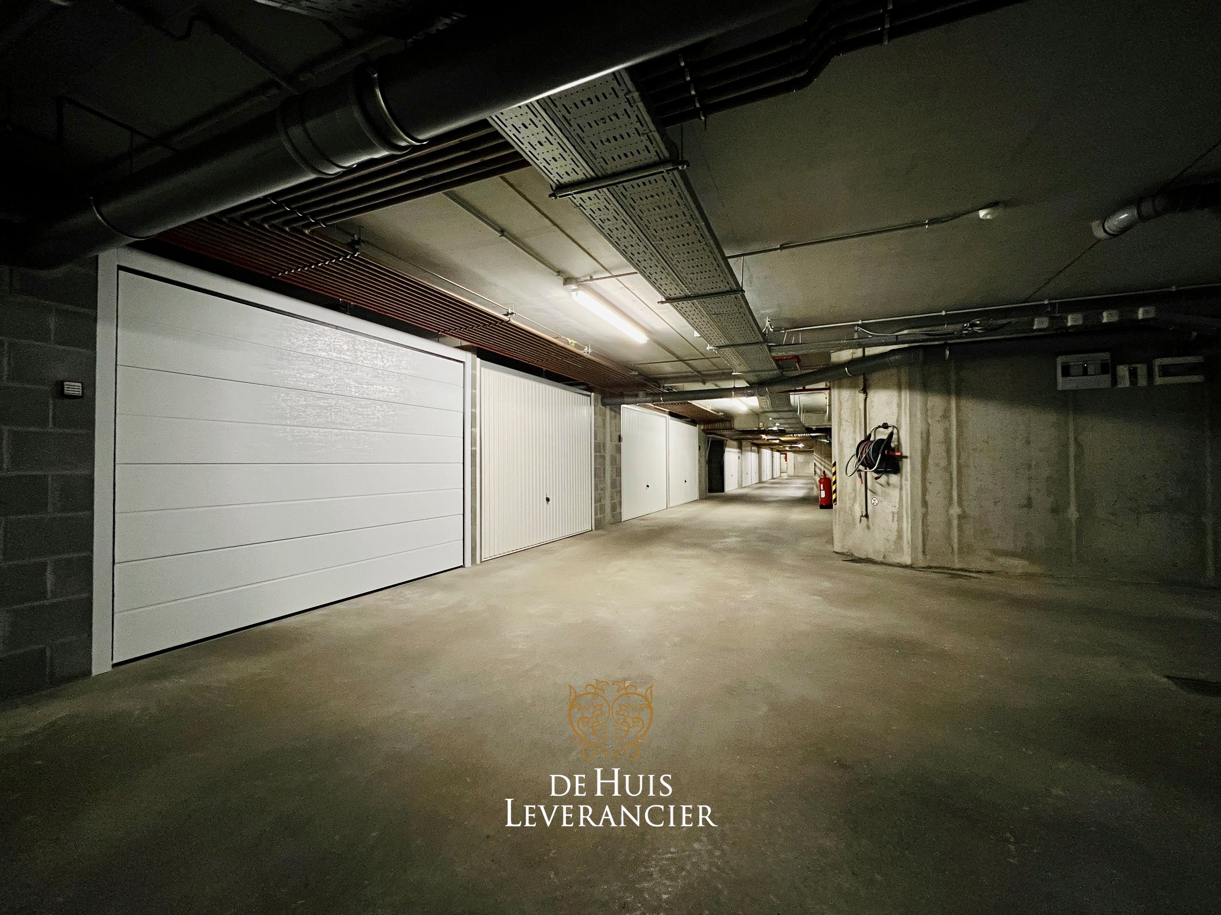 Ruim gelijkvloersappartement met 3 slaapkamers en garagebox te koop in Kontich foto 35