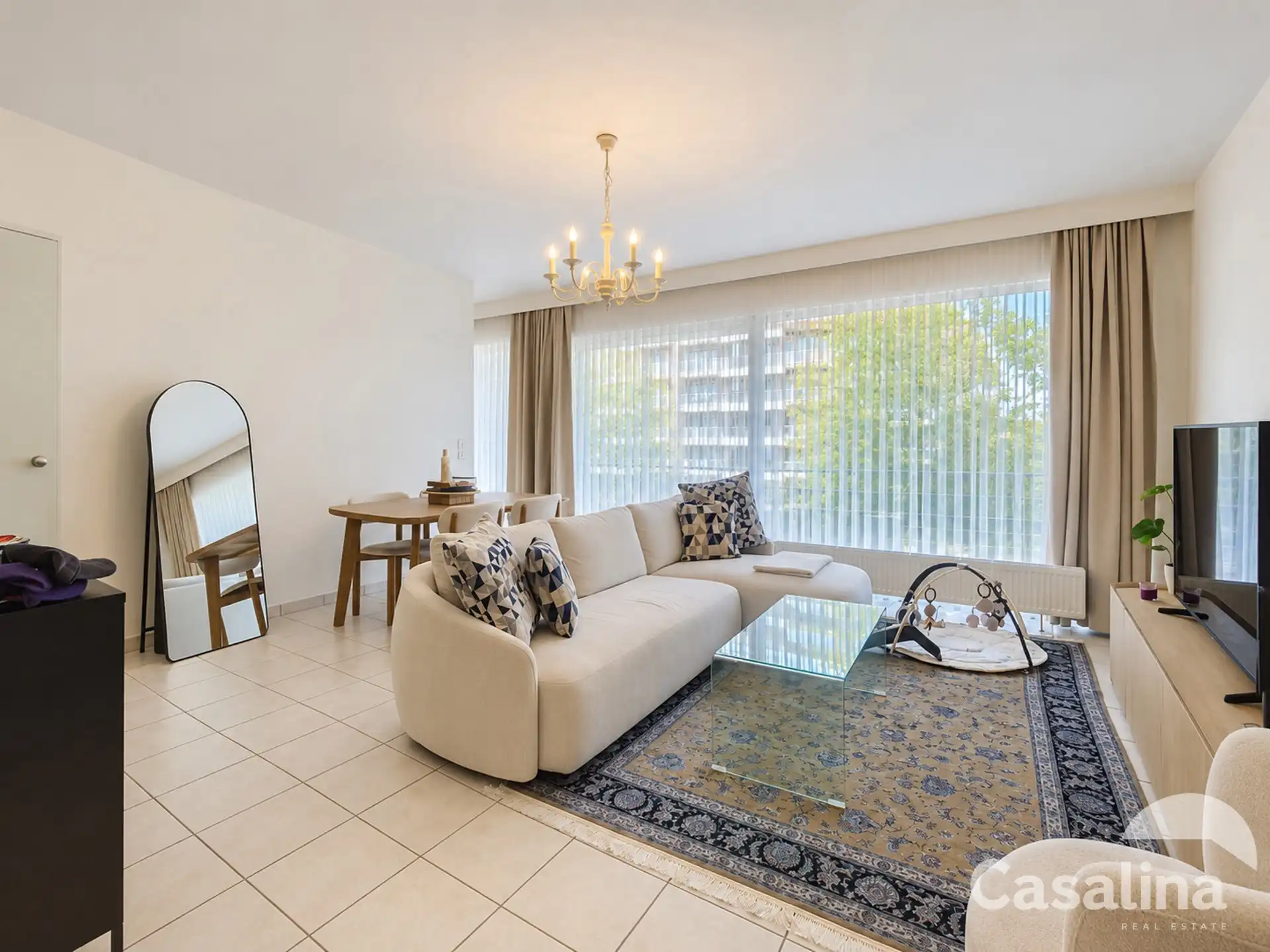 Ruime modern appartement met prachtig terras van 23m² foto 3
