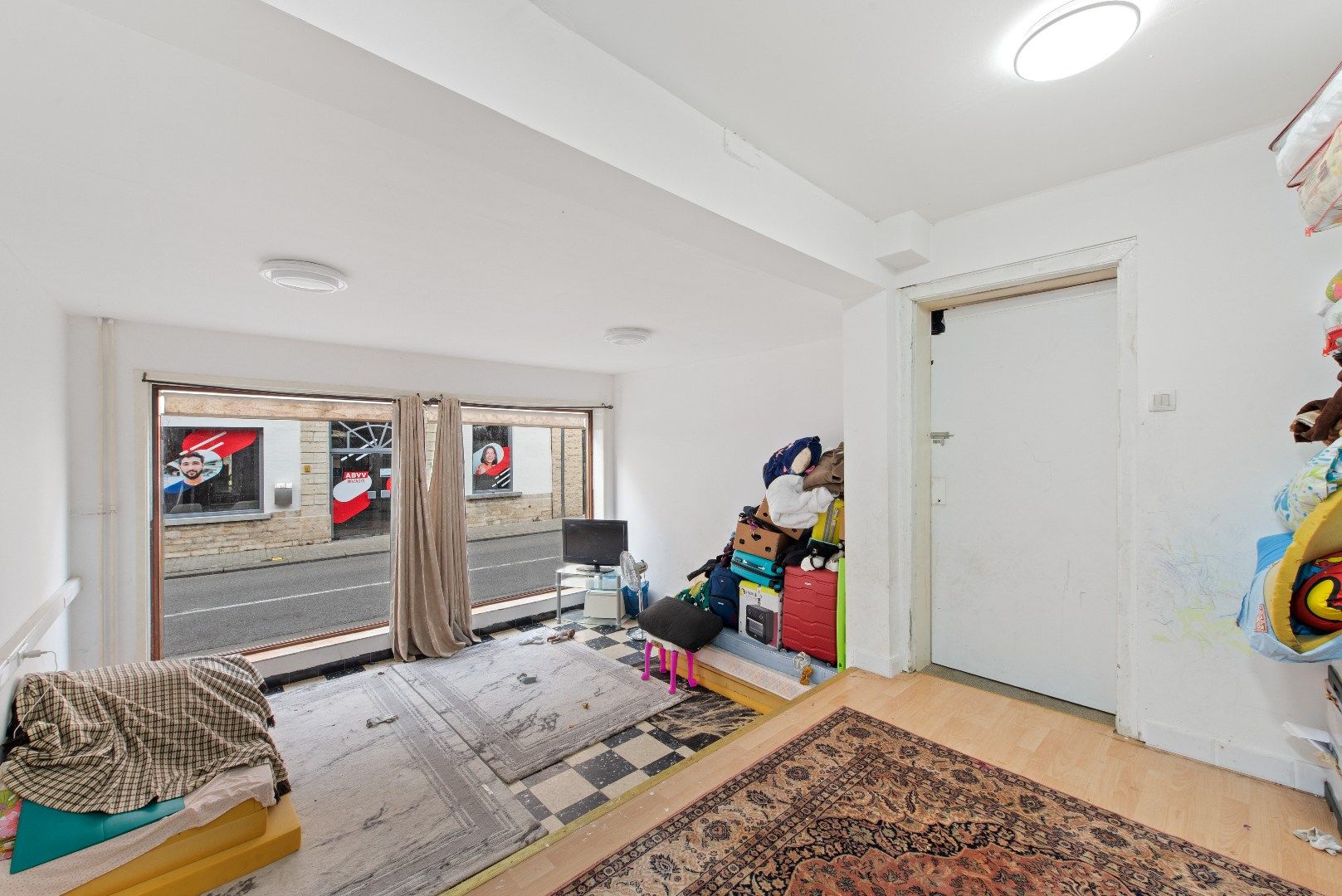 Polyvalente rijwoning met grote handelsruimte te Tienen foto 5