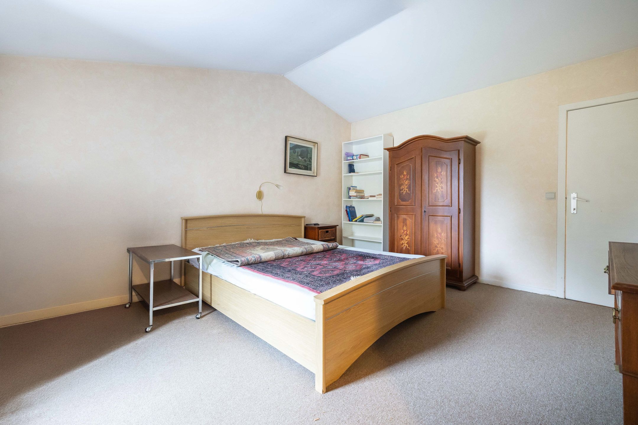 Te renoveren villa met groot potentieel foto 12