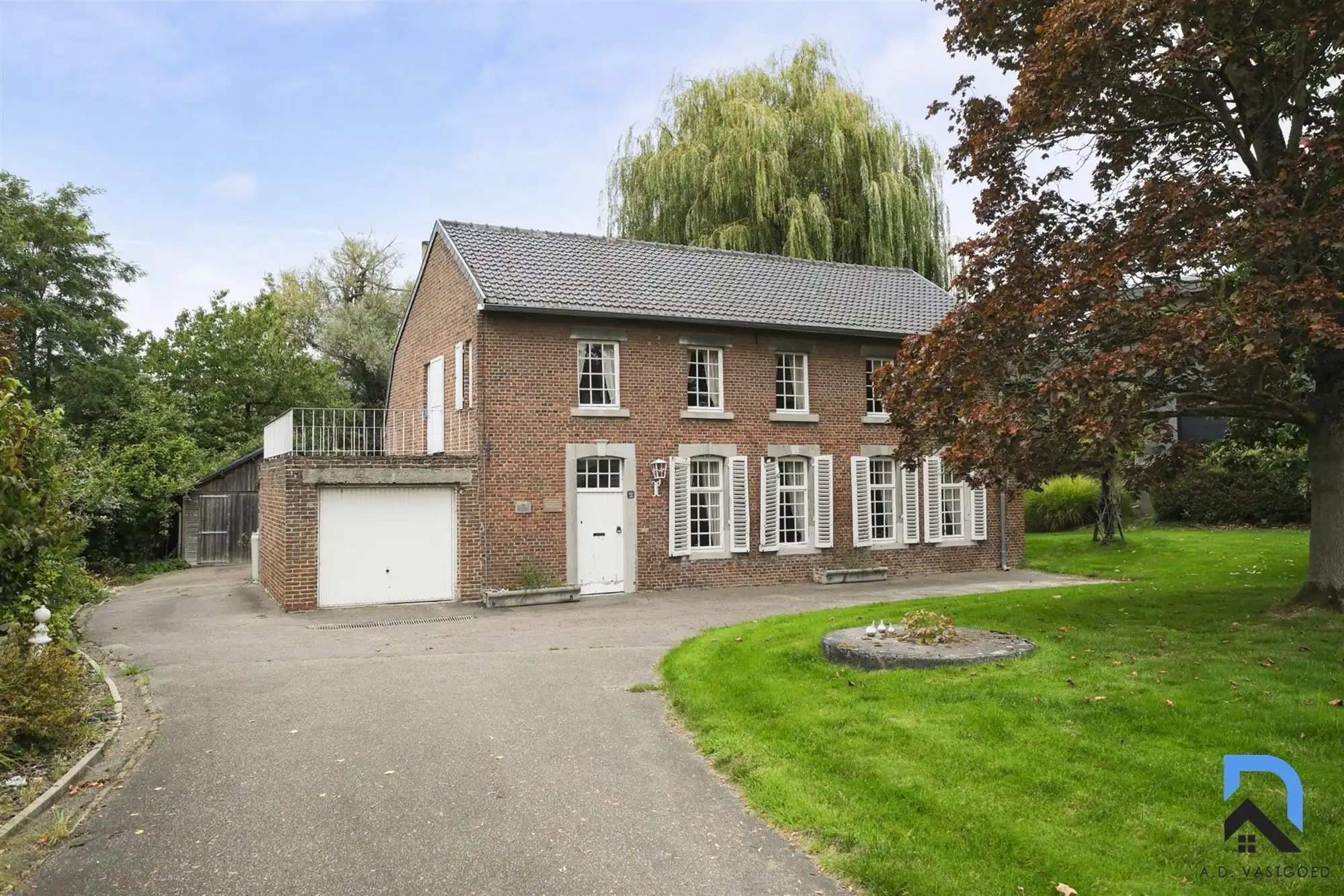 Unieke woning in het centrum van Bilzen foto {{pictureIndex}}