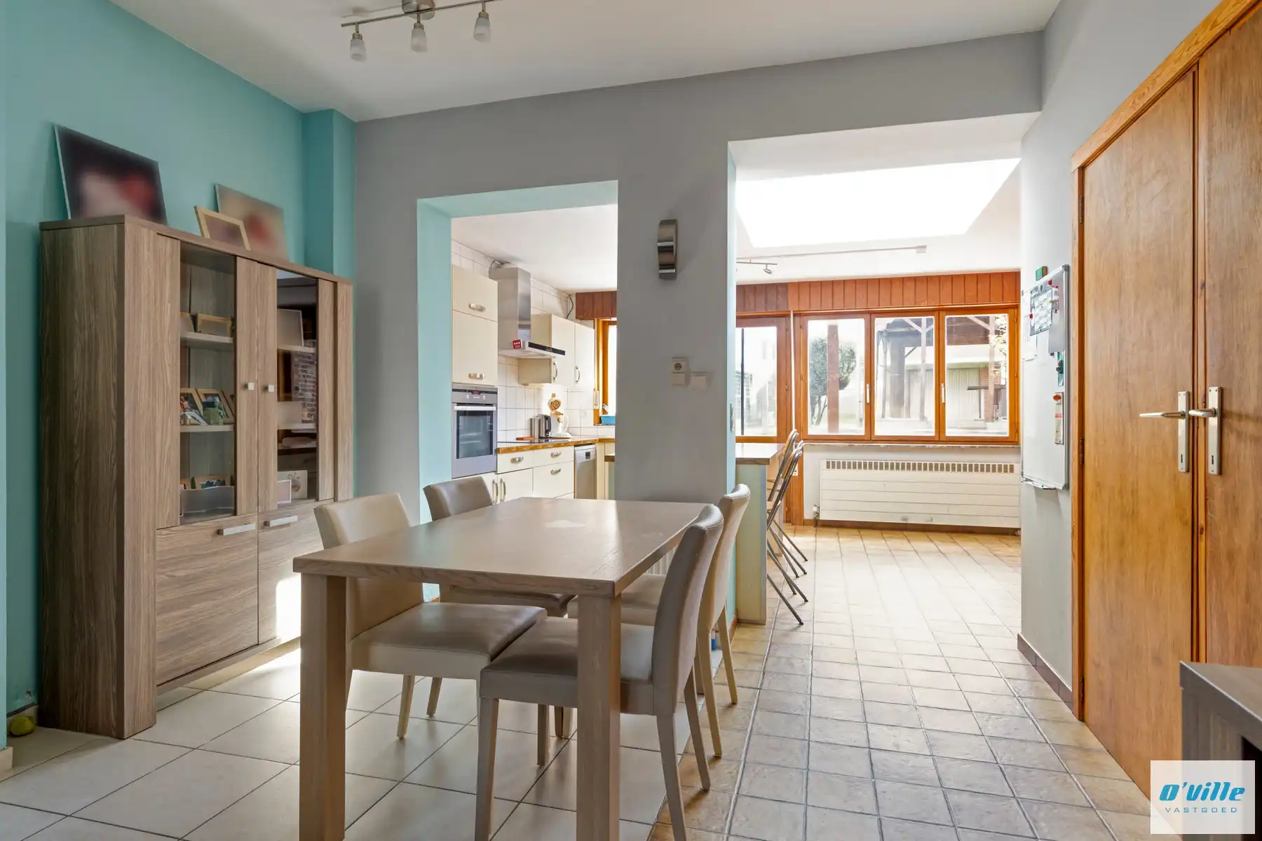 Gezellige woning op toplocatie met tuin, garage én zonnepanelen foto 3